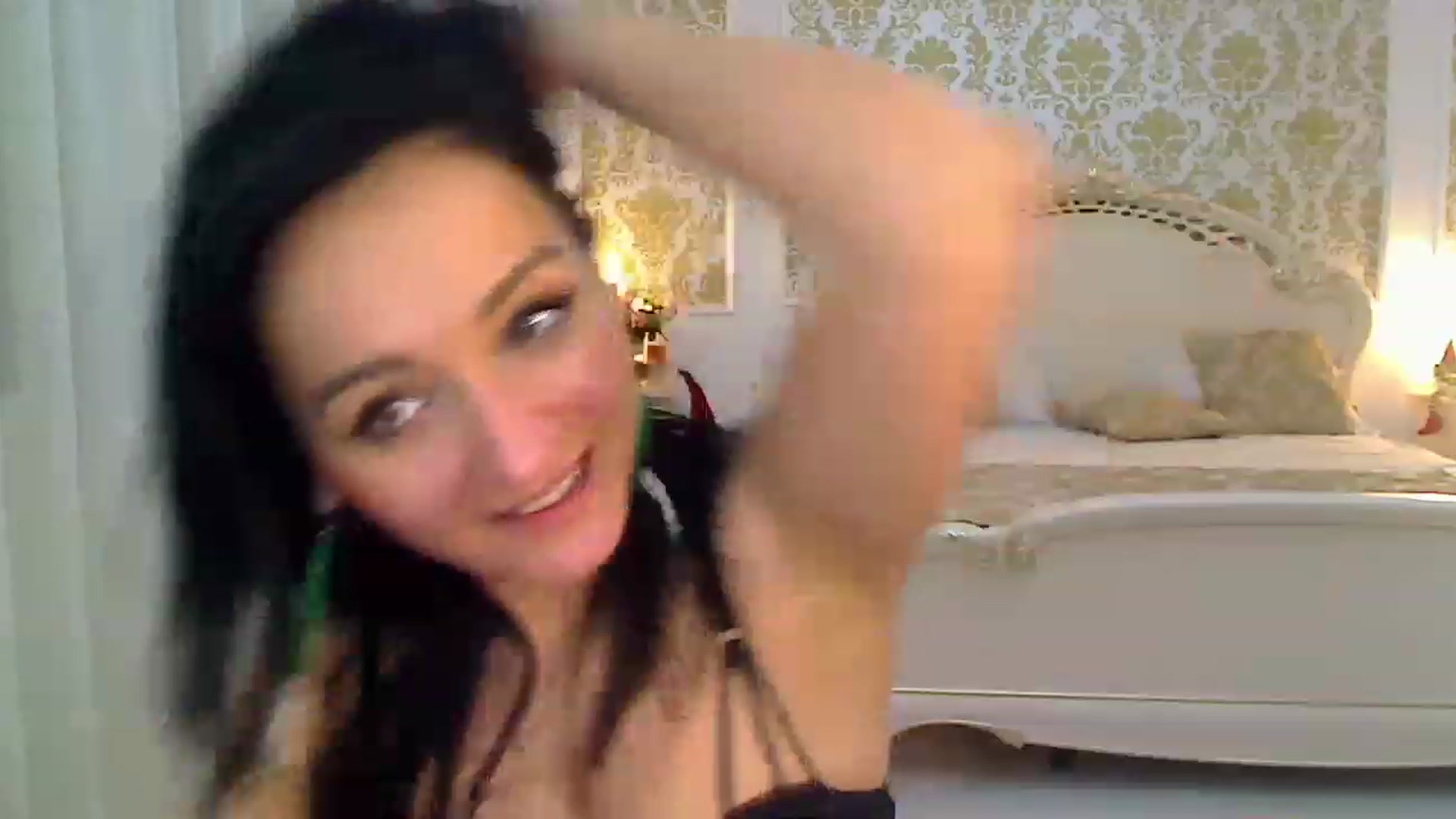 Gallery image thumbnail from AmeliaNaked's myfreecams stream on, 12/09/2022, 06:09 image 12 of 20