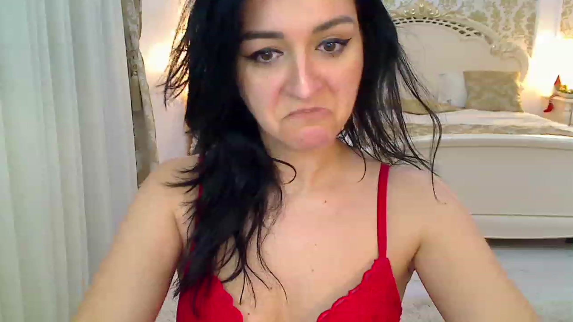 Gallery image thumbnail from AmeliaNaked's myfreecams stream on, 12/10/2022, 07:03 image 5 of 20