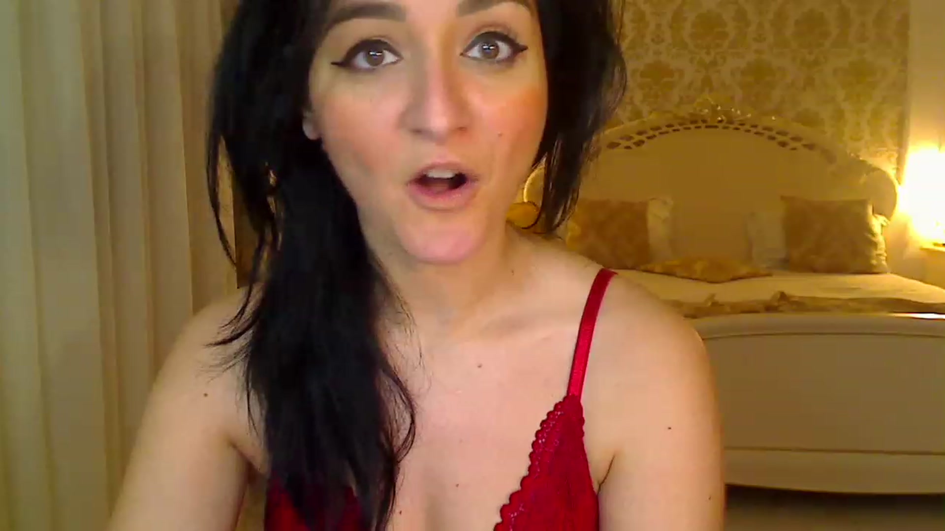 Gallery image thumbnail from AmeliaNaked's myfreecams stream on, 12/17/2022, 08:57 image 18 of 20