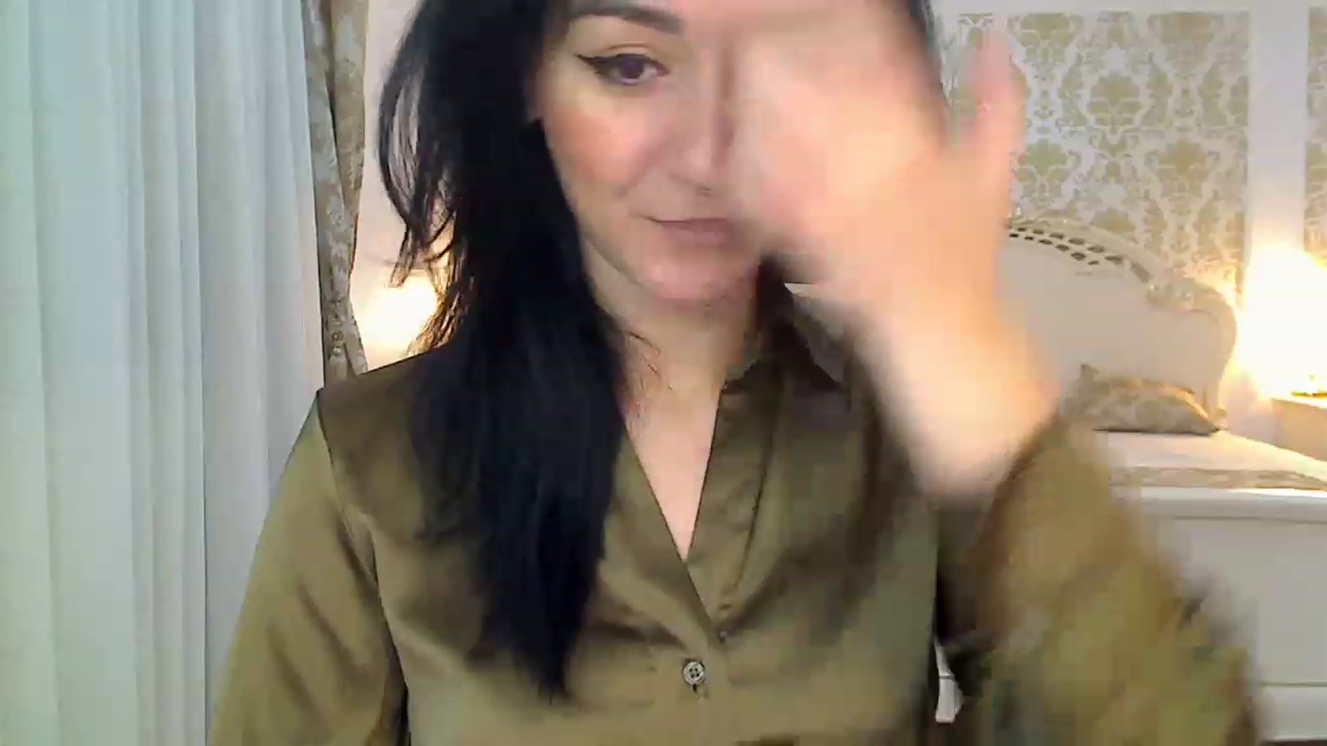 Gallery image thumbnail from AmeliaNaked's myfreecams stream on, 12/18/2022, 07:04 image 2 of 20