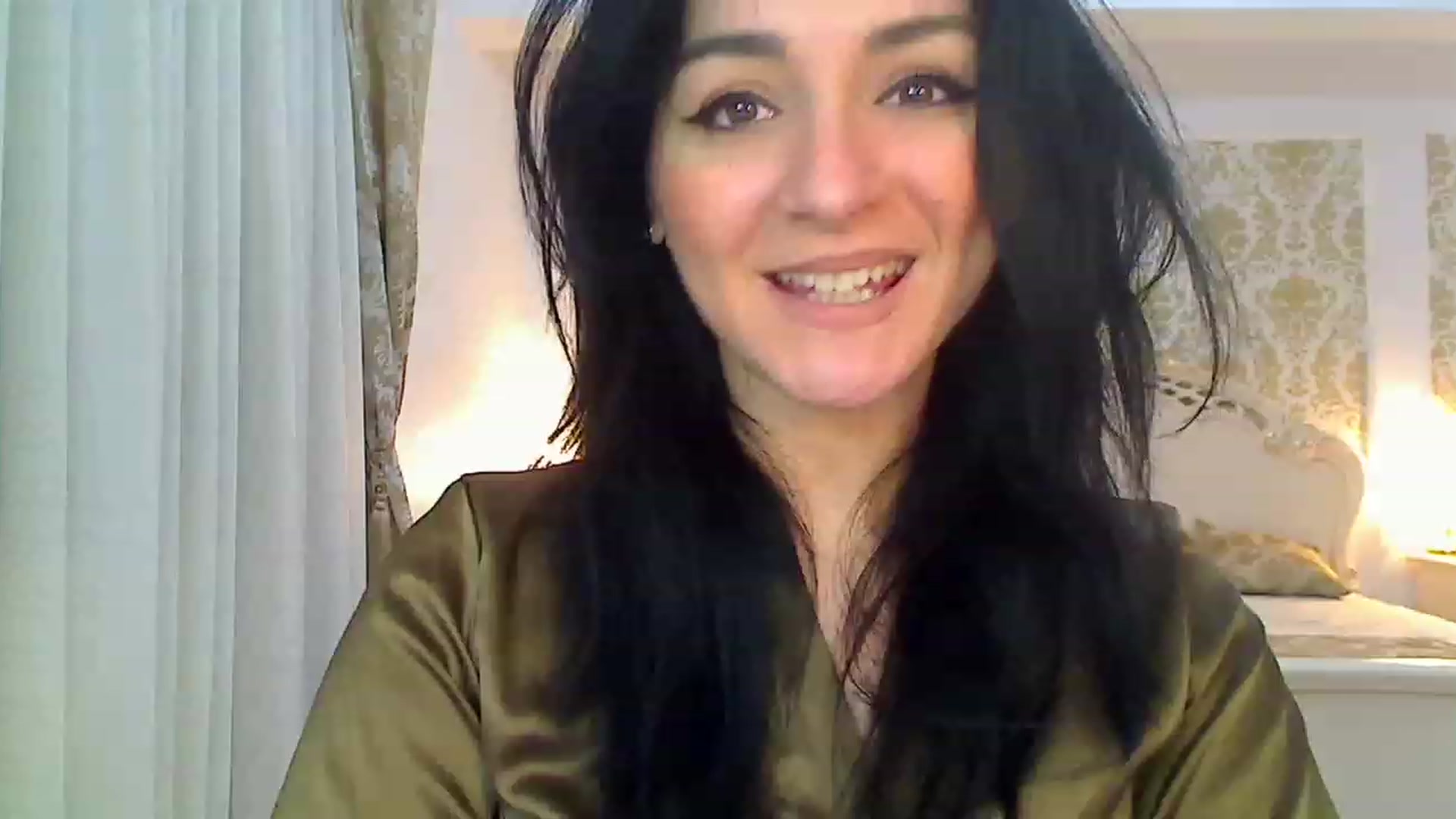 Gallery image thumbnail from AmeliaNaked's myfreecams stream on, 12/18/2022, 07:04 image 3 of 20