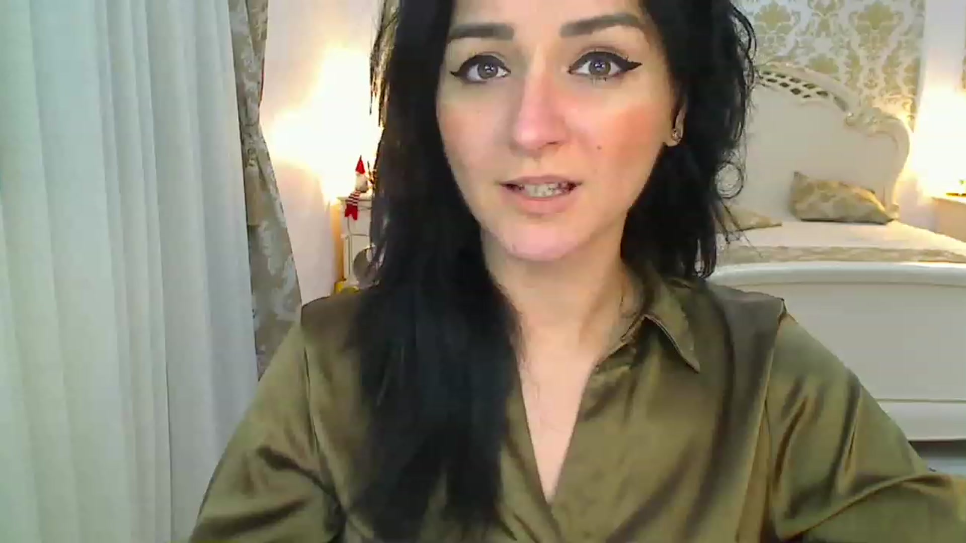 Gallery image thumbnail from AmeliaNaked's myfreecams stream on, 12/18/2022, 07:04 image 6 of 20