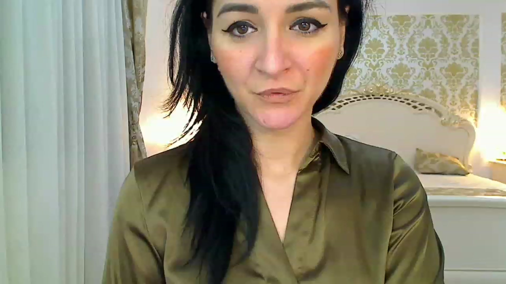 Gallery image thumbnail from AmeliaNaked's myfreecams stream on, 12/18/2022, 07:04 image 8 of 20