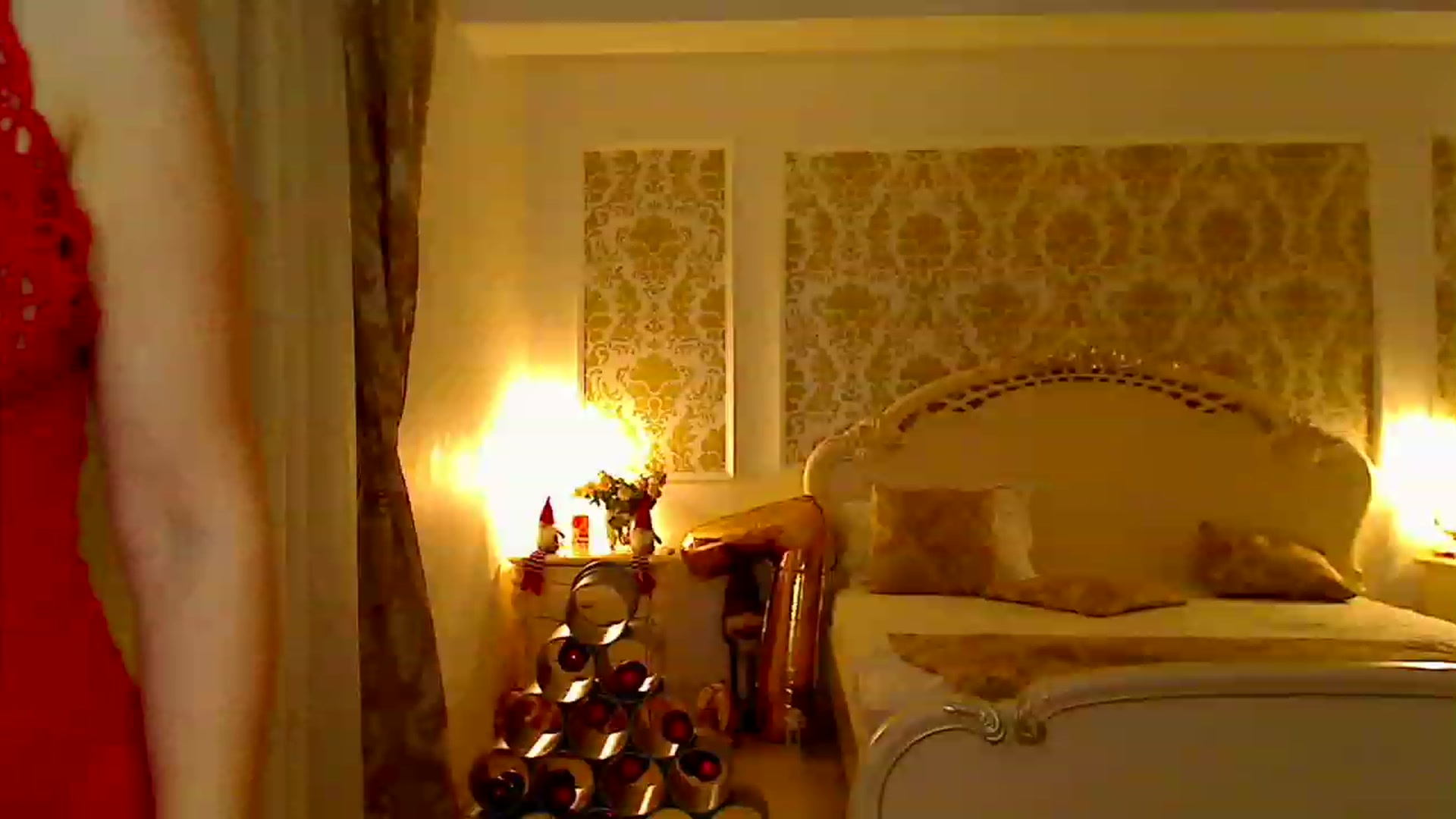 Gallery image thumbnail from AmeliaNaked's myfreecams stream on, 12/18/2022, 08:32 image 2 of 20