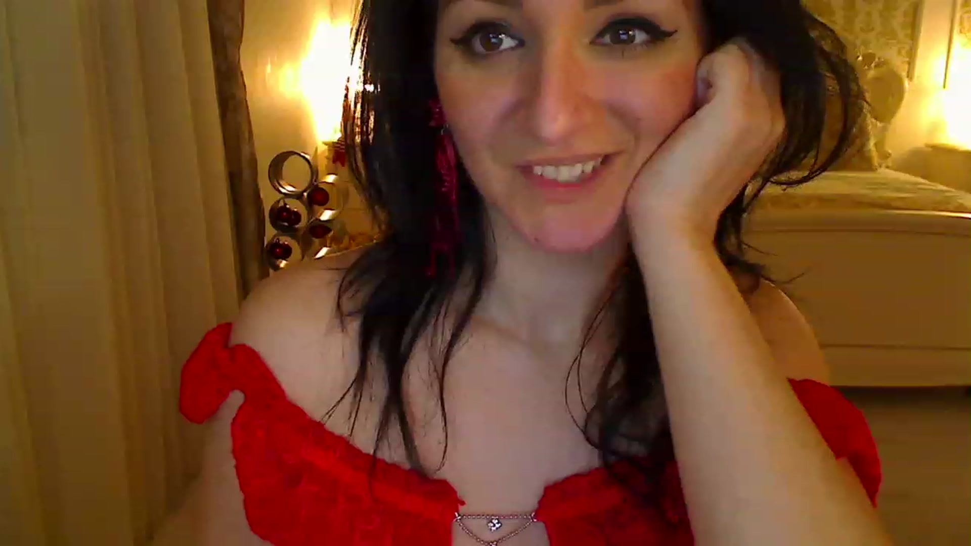 Gallery image thumbnail from AmeliaNaked's myfreecams stream on, 12/21/2022, 09:26 image 14 of 20