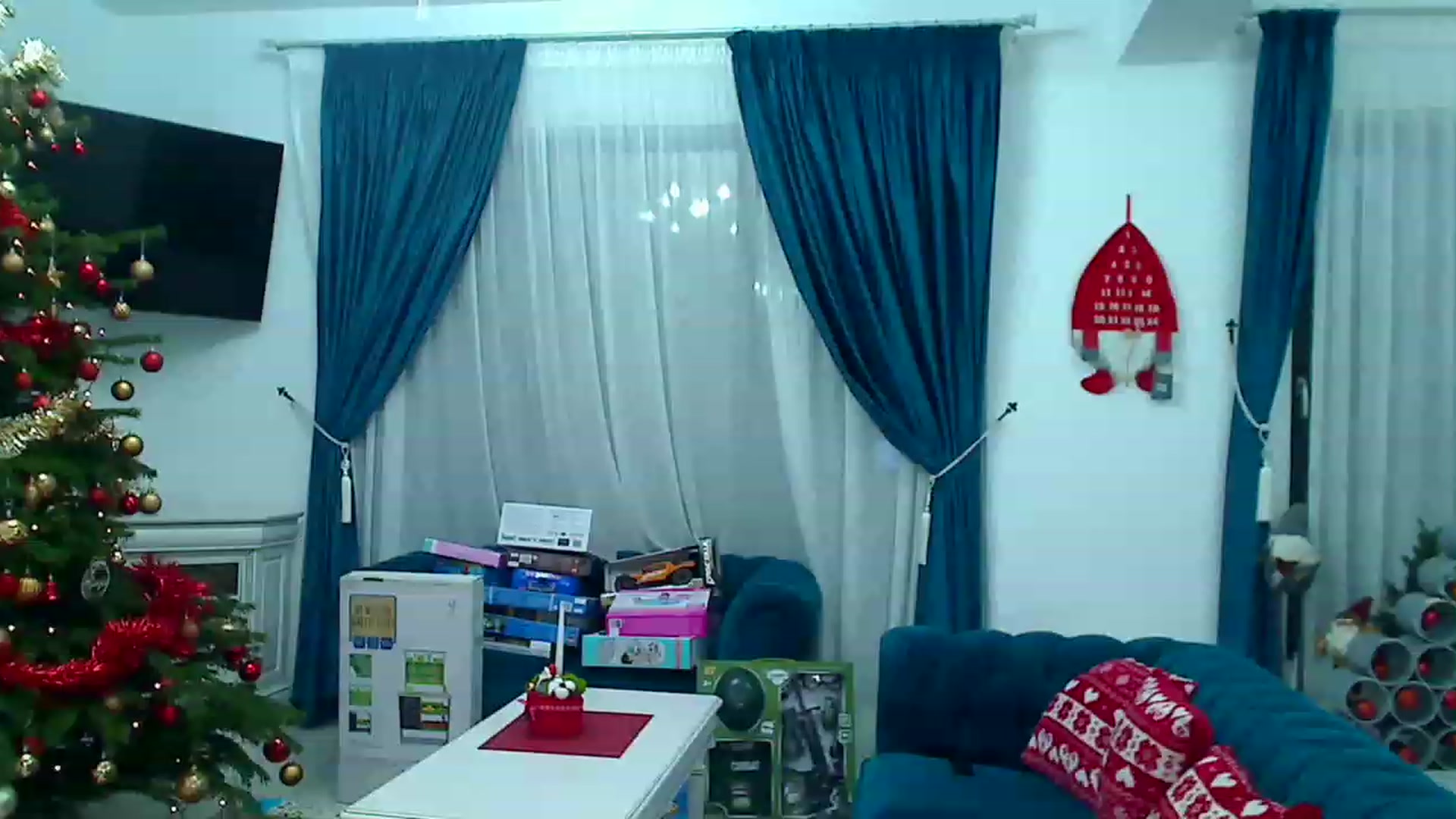 Gallery image thumbnail from AmeliaNaked's myfreecams stream on, 12/23/2022, 07:46 image 5 of 20