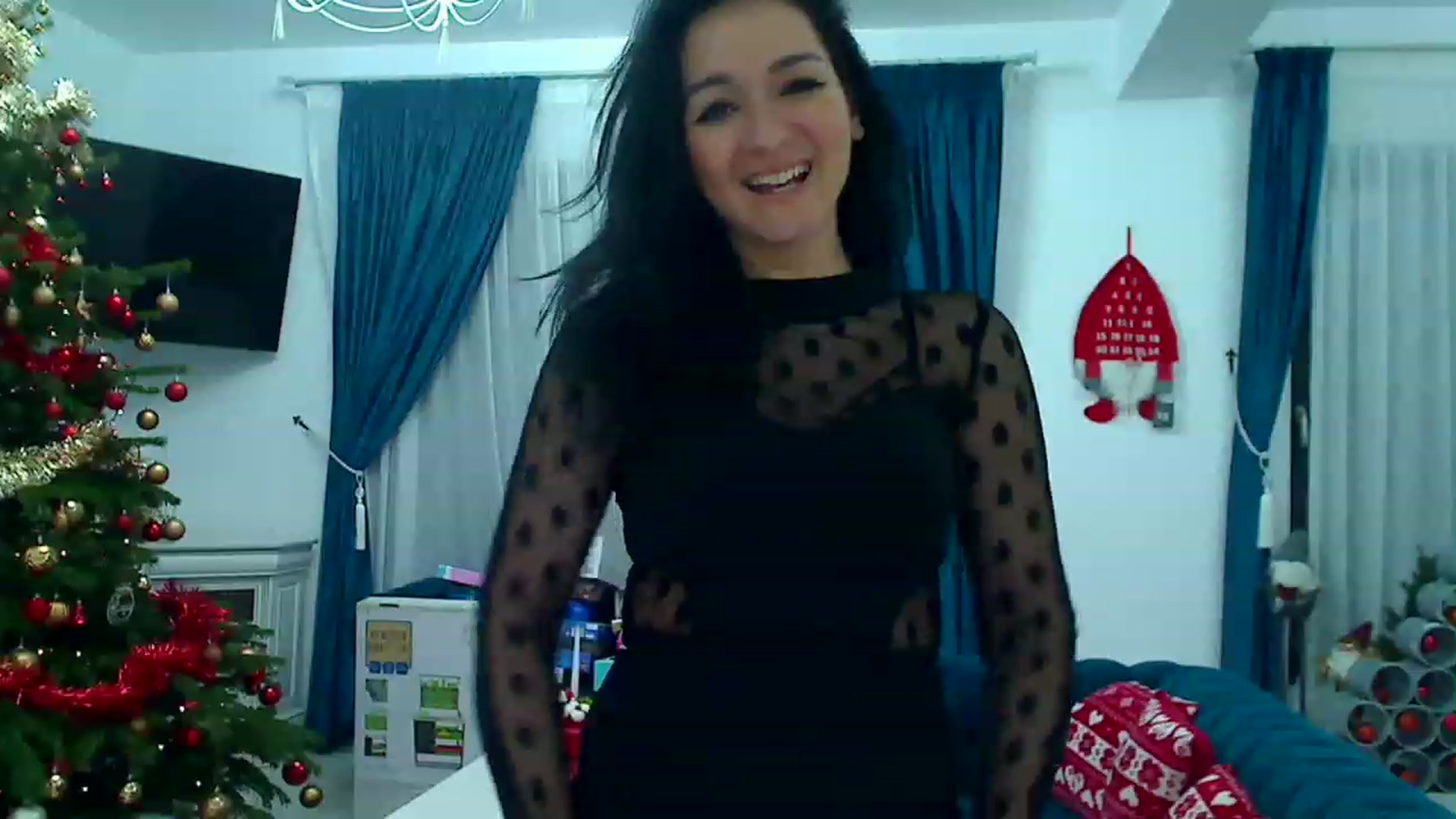 Gallery image thumbnail from AmeliaNaked's myfreecams stream on, 12/23/2022, 07:46 image 2 of 20