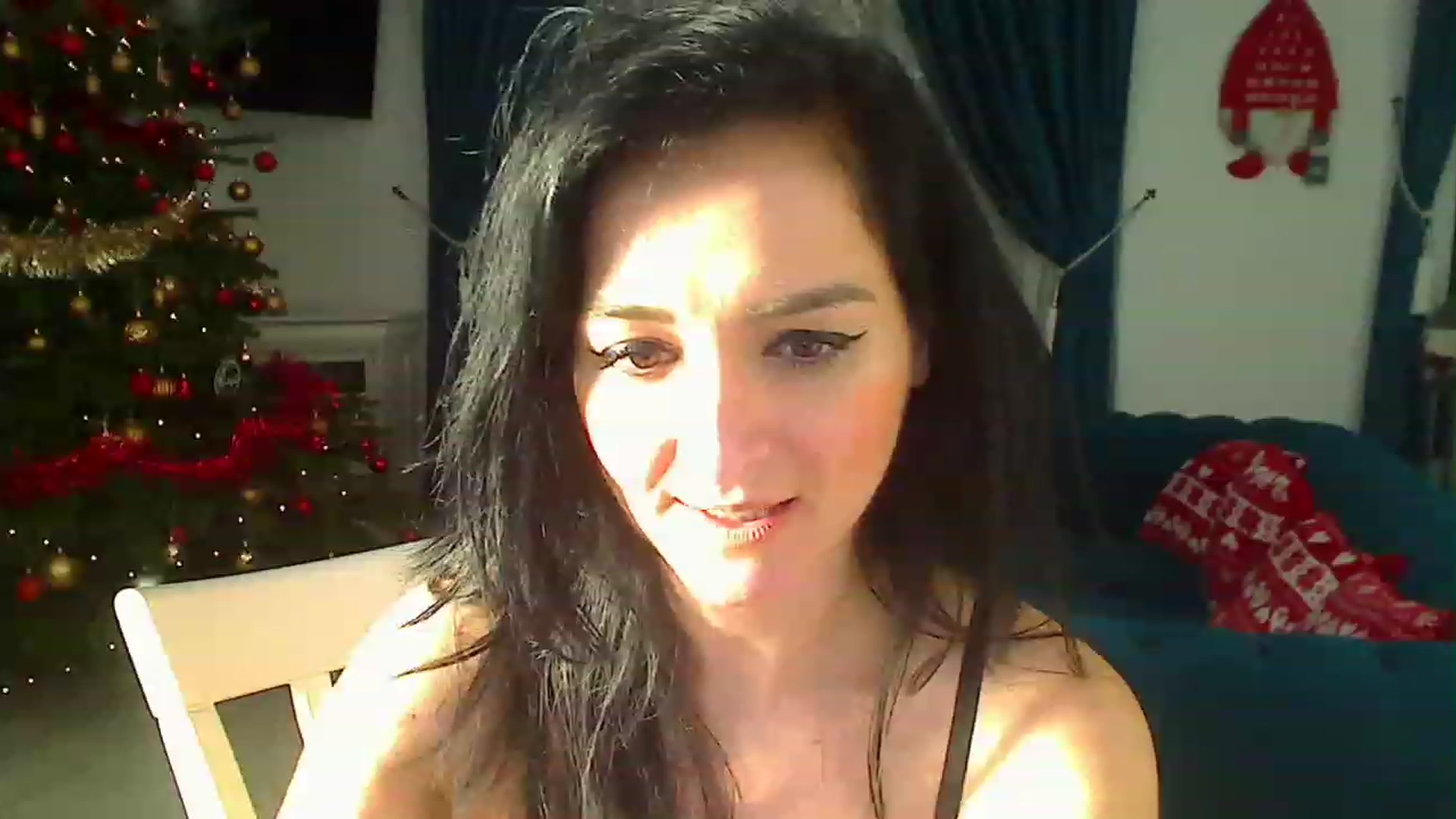 Gallery image thumbnail from AmeliaNaked's myfreecams stream on, 12/23/2022, 08:01 image 4 of 20