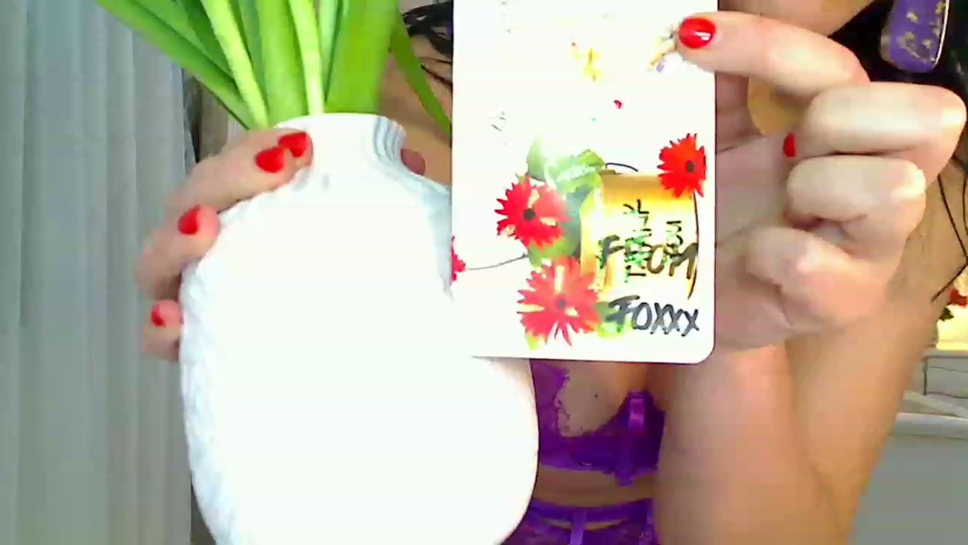 Gallery image thumbnail from AmeliaNaked's myfreecams stream on, 01/18/2023, 07:02 image 14 of 20