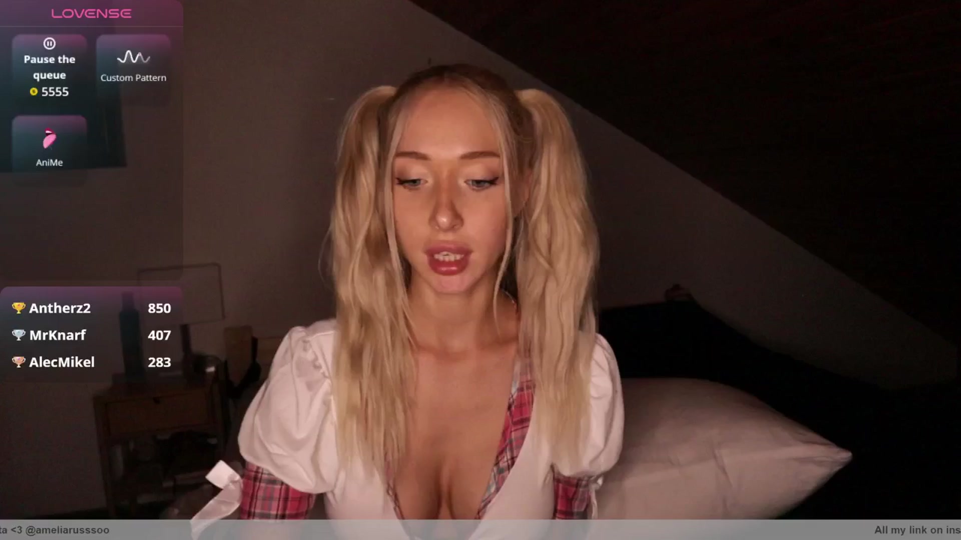 Gallery image thumbnail from AmeliaRussso's myfreecams stream on, 08/11/2025, 18:38 image 4 of 20