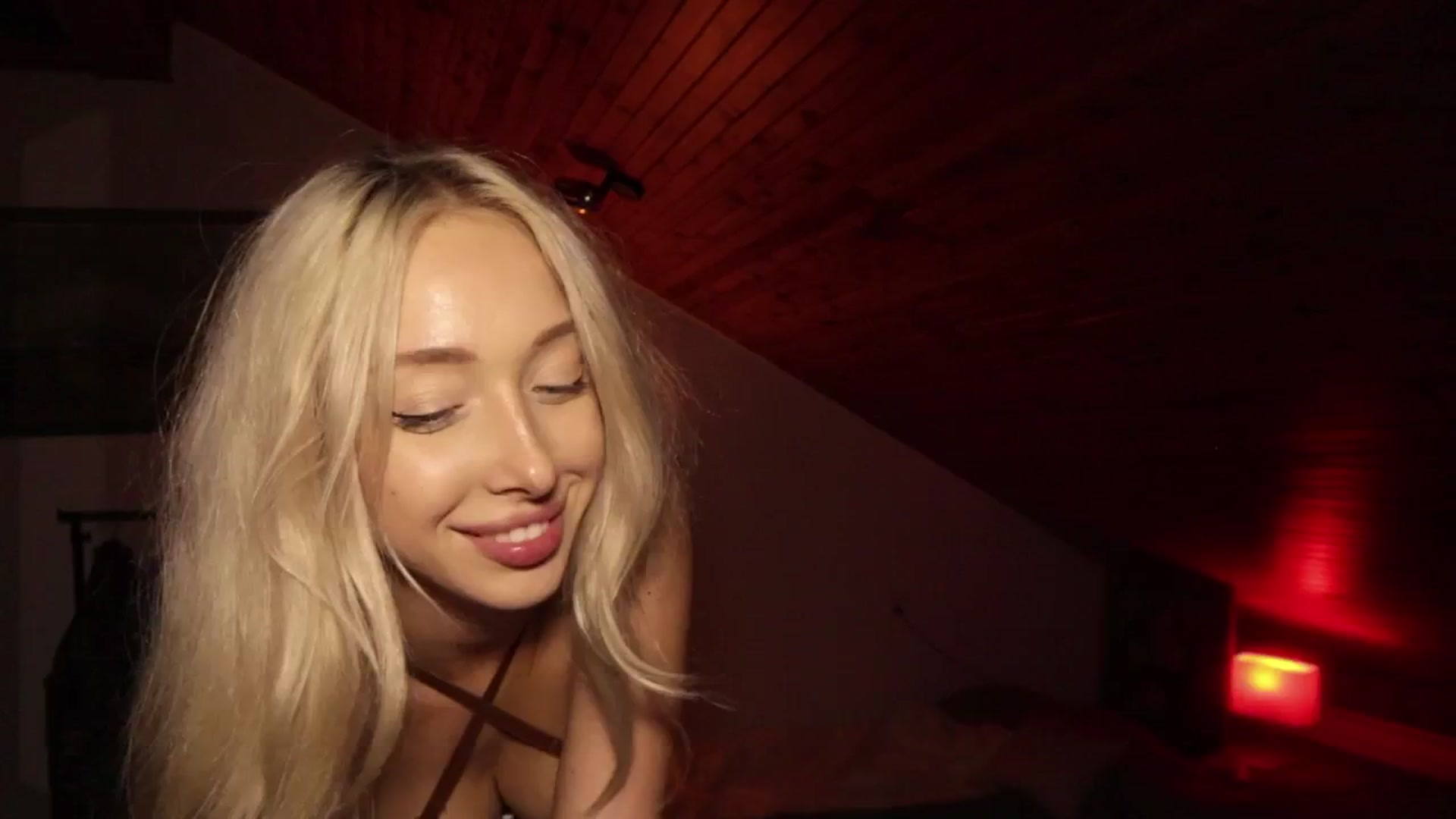 Gallery image thumbnail from AmeliaRussso's myfreecams stream on, 09/08/2025, 19:32 image 2 of 20