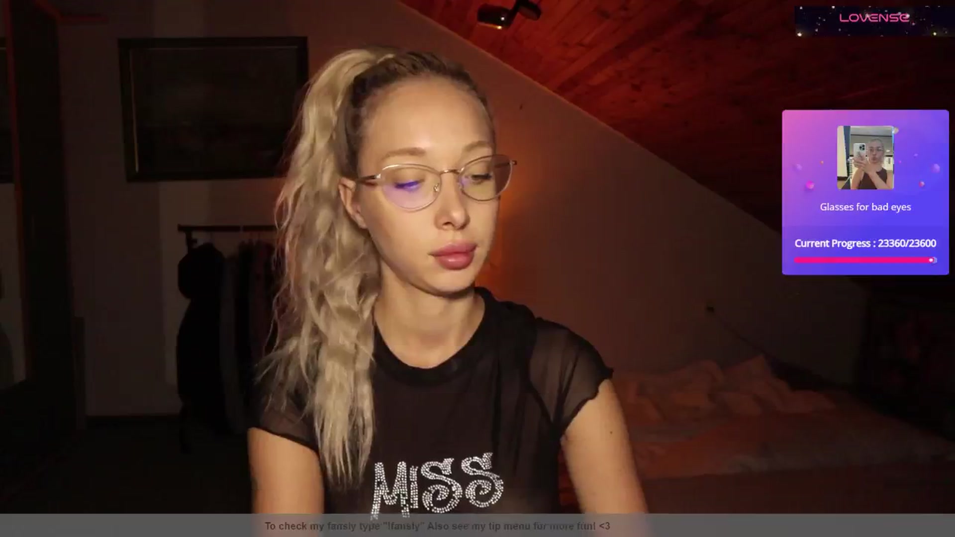 Gallery image thumbnail from AmeliaRussso's myfreecams stream on, 09/16/2025, 18:04 image 18 of 20