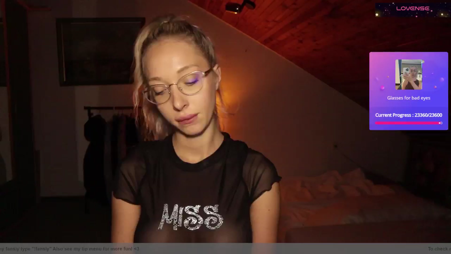 Gallery image thumbnail from AmeliaRussso's myfreecams stream on, 09/16/2025, 18:04 image 17 of 20