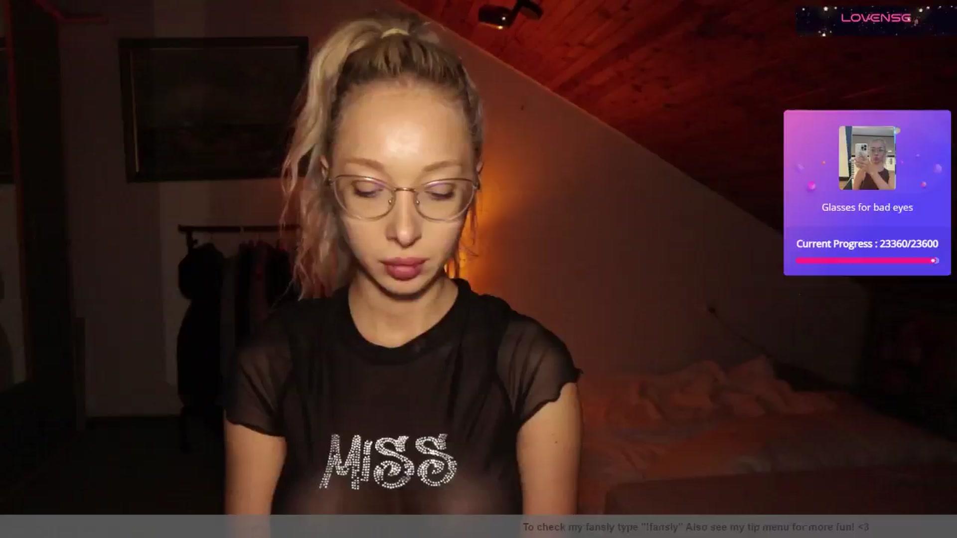Gallery image thumbnail from AmeliaRussso's myfreecams stream on, 09/16/2025, 18:04 image 16 of 20