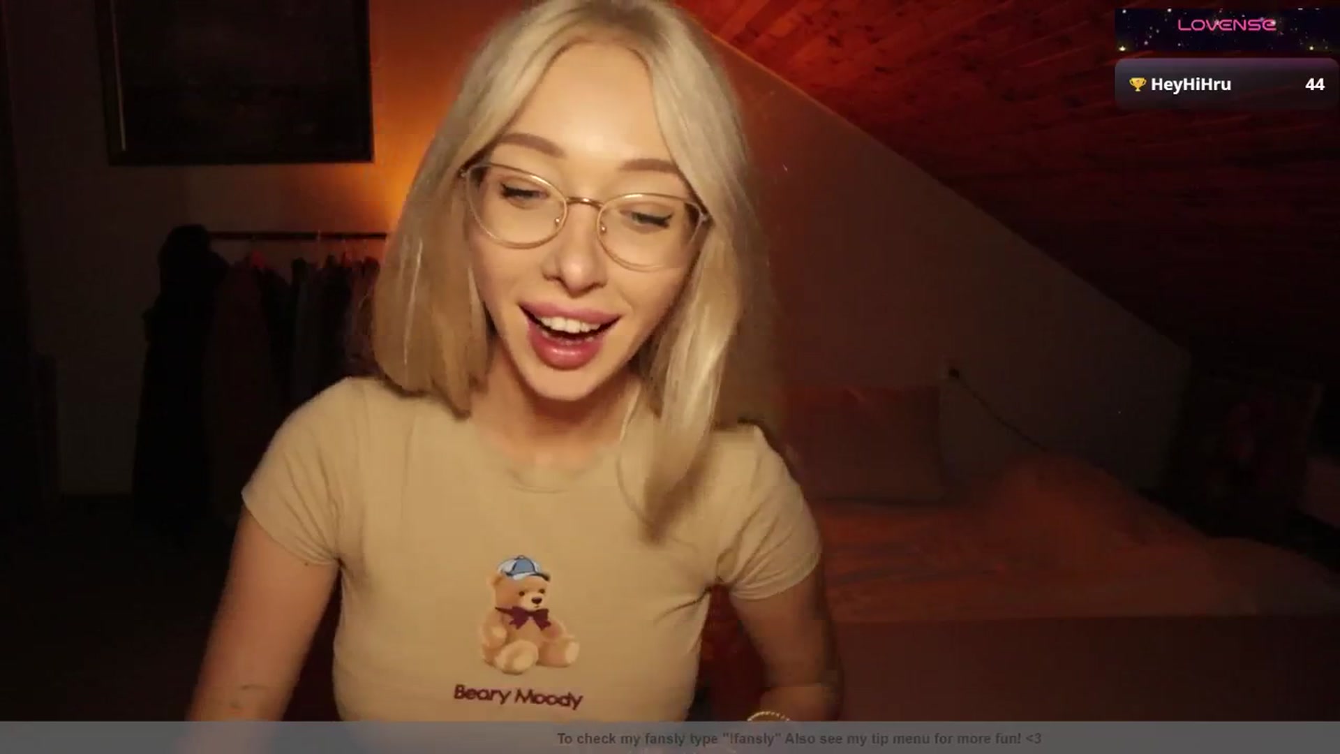 Gallery image thumbnail from AmeliaRussso's myfreecams stream on, 09/27/2025, 18:18 image 6 of 20