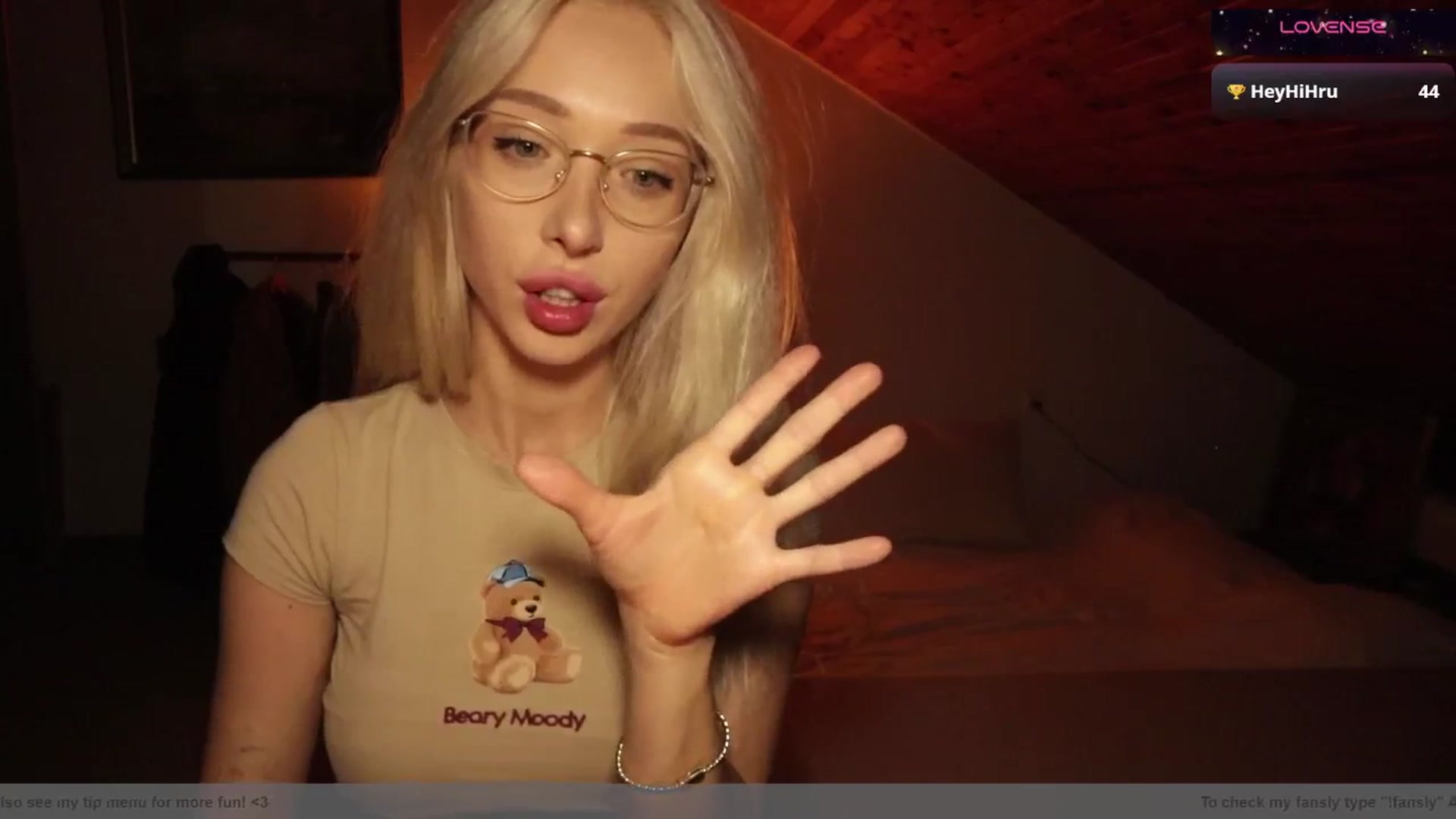 Gallery image thumbnail from AmeliaRussso's myfreecams stream on, 09/27/2025, 18:18 image 7 of 20