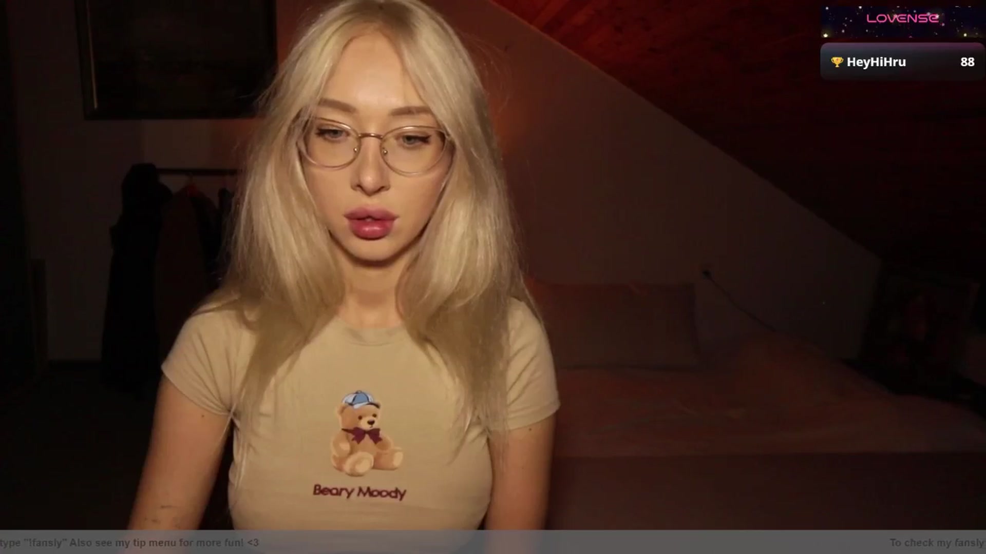 Gallery image thumbnail from AmeliaRussso's myfreecams stream on, 09/27/2025, 18:18 image 17 of 20