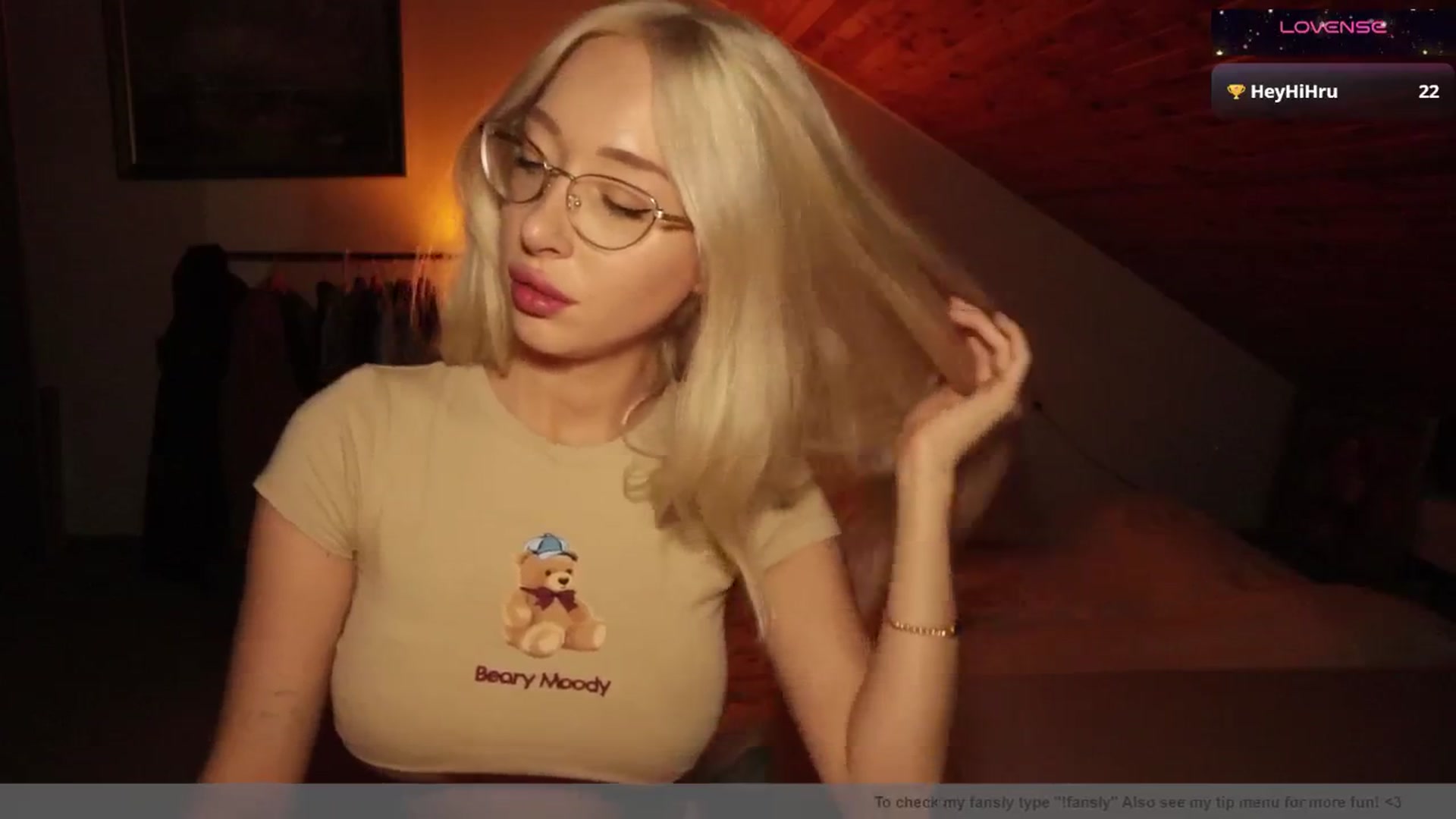 Gallery image thumbnail from AmeliaRussso's myfreecams stream on, 09/27/2025, 18:18 image 4 of 20
