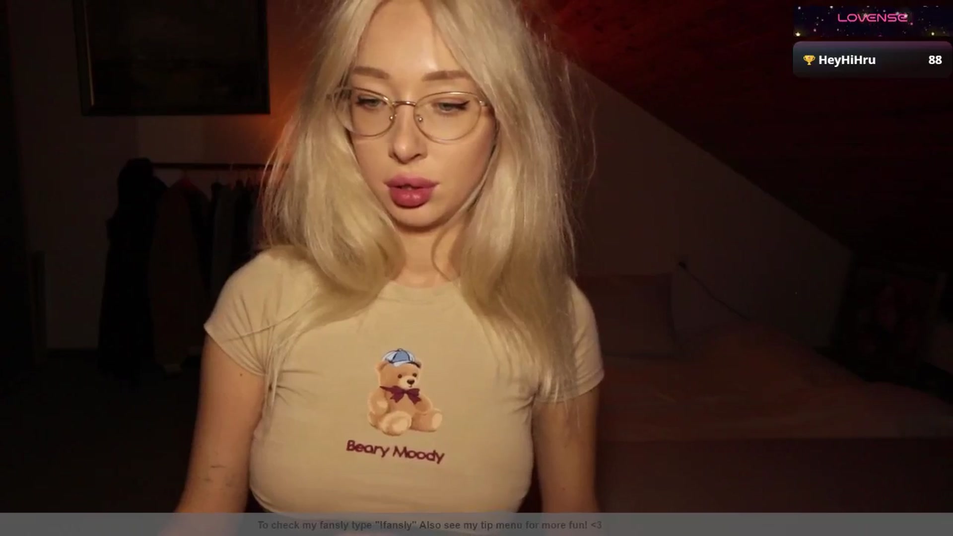 Gallery image thumbnail from AmeliaRussso's myfreecams stream on, 09/27/2025, 18:18 image 13 of 20