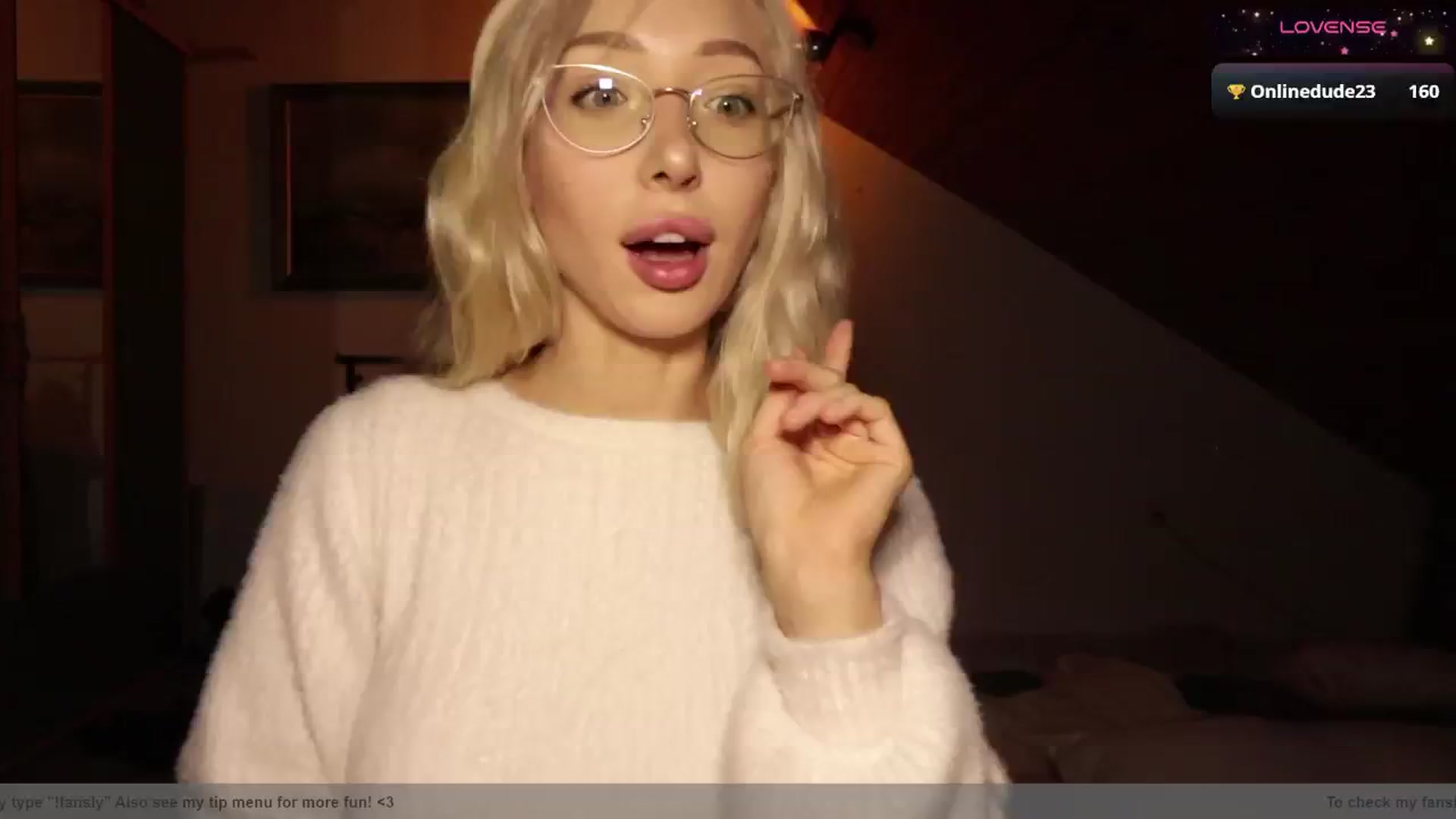Gallery image thumbnail from AmeliaRussso's myfreecams stream on, 10/01/2025, 17:38 image 13 of 20