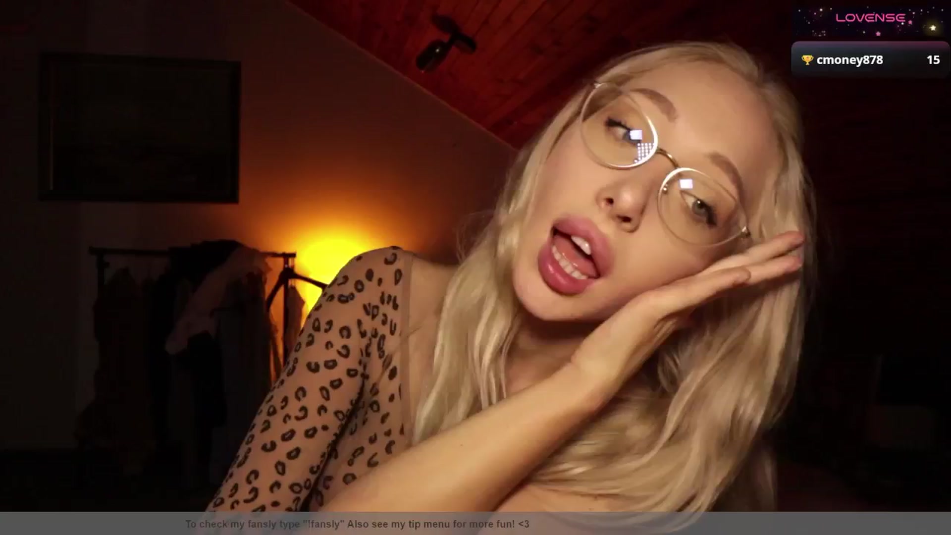 Gallery image thumbnail from AmeliaRussso's myfreecams stream on, 10/02/2025, 18:57 image 7 of 20