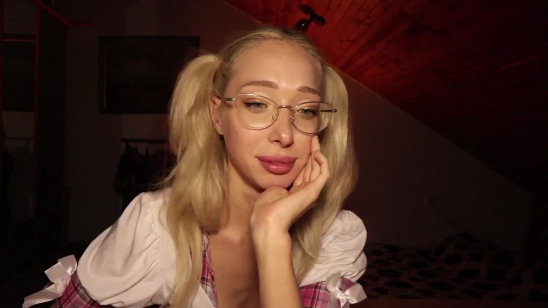 Gallery image thumbnail from AmeliaRussso's myfreecams stream on, 10/09/2025, 20:06 image 20 of 20