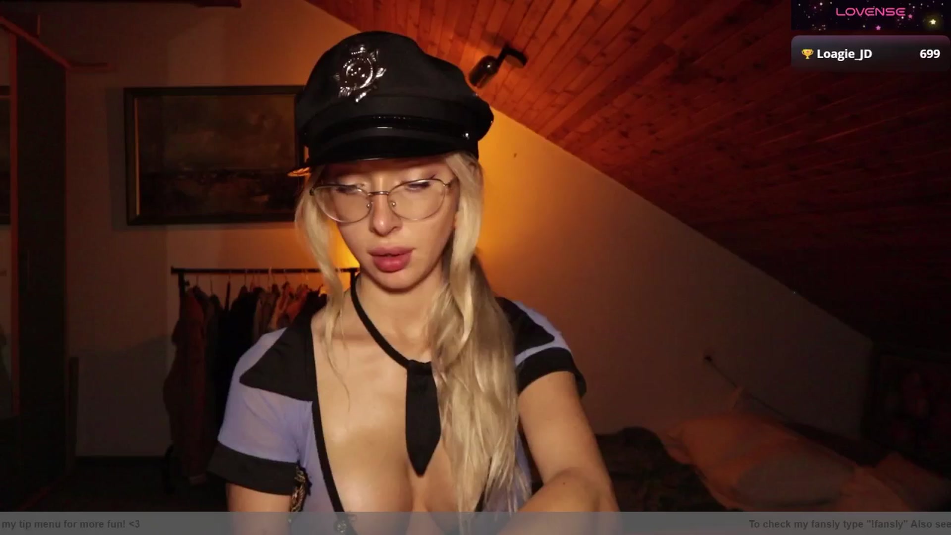 Gallery image thumbnail from AmeliaRussso's myfreecams stream on, 10/15/2025, 20:56 image 19 of 20
