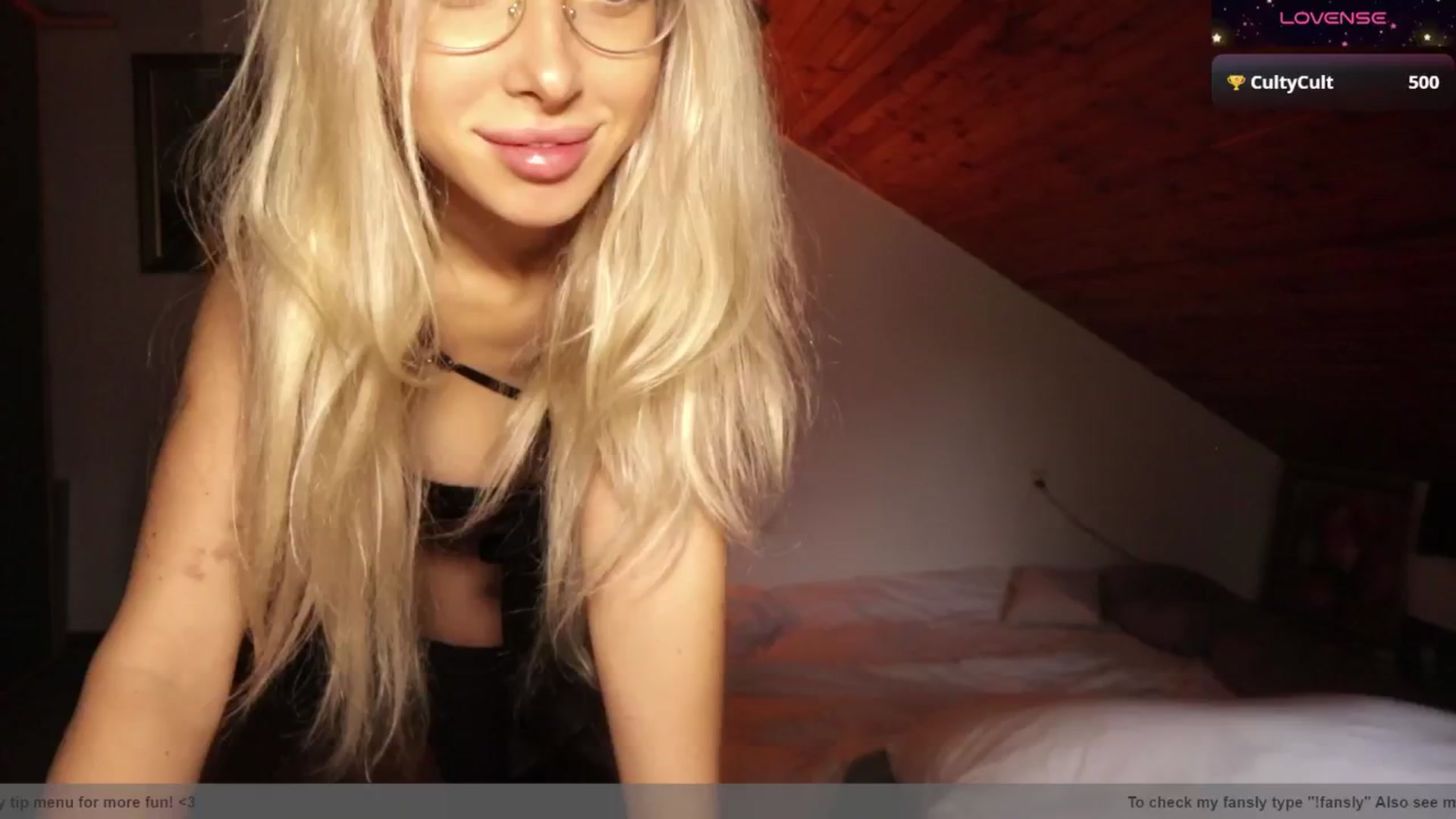 Gallery image thumbnail from AmeliaRussso's myfreecams stream on, 10/17/2025, 07:25 image 17 of 20