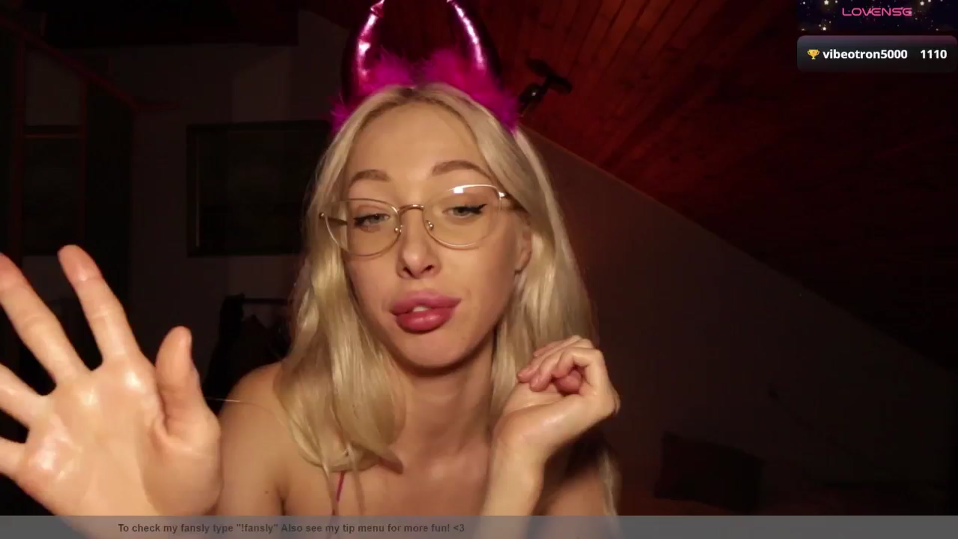 Gallery image thumbnail from AmeliaRussso's myfreecams stream on, 10/18/2025, 19:27 image 18 of 20