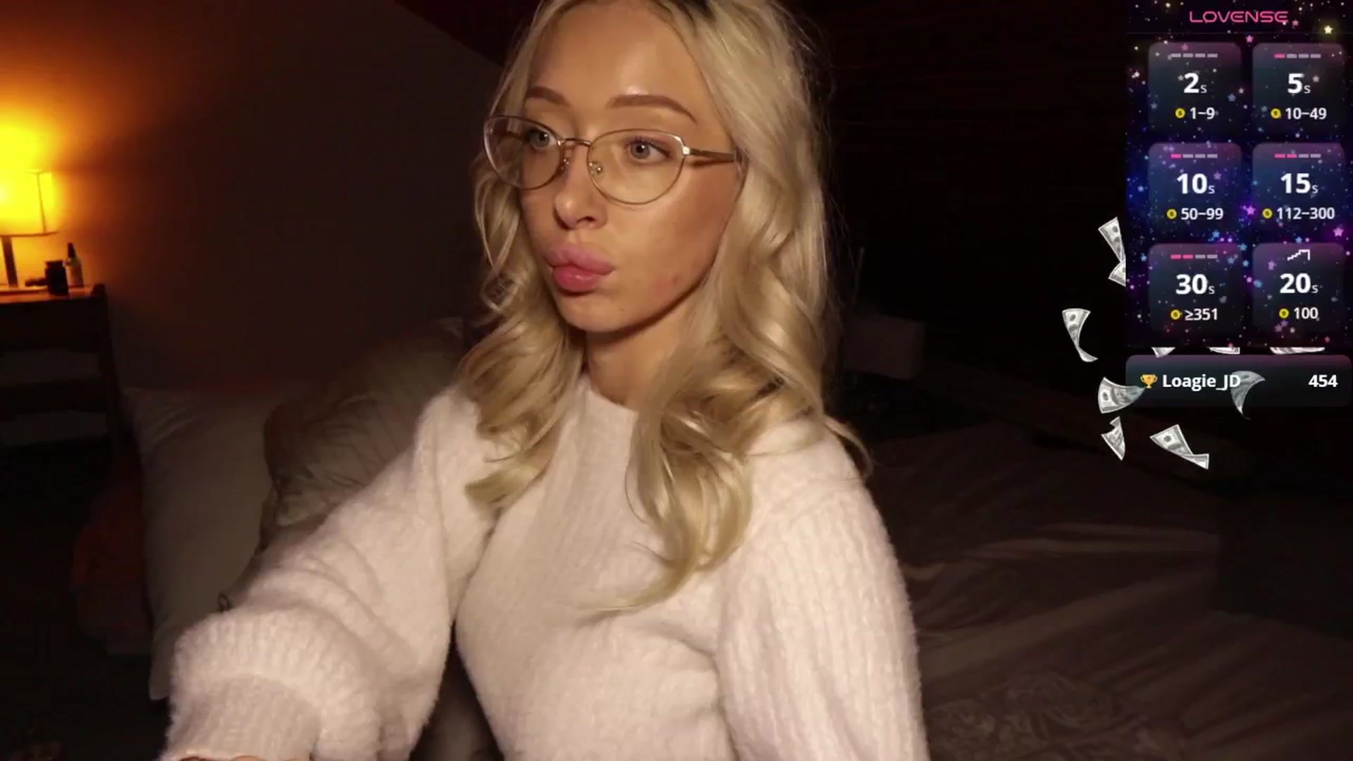 Gallery image thumbnail from AmeliaRussso's myfreecams stream on, 10/29/2025, 10:50 image 6 of 20