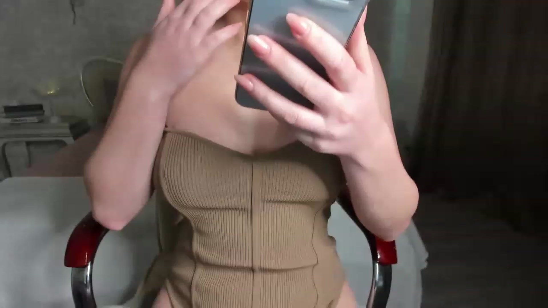 Gallery image thumbnail from AmeliaSue's myfreecams stream on, 01/13/2023, 11:28 image 19 of 20