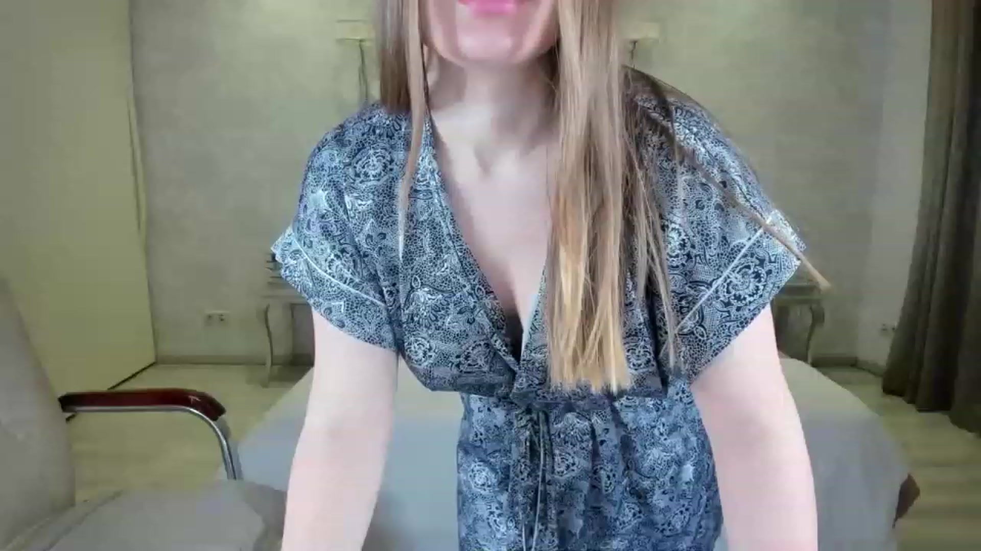 Gallery image thumbnail from AmeliaSue's myfreecams stream on, 01/15/2023, 09:59 image 4 of 20