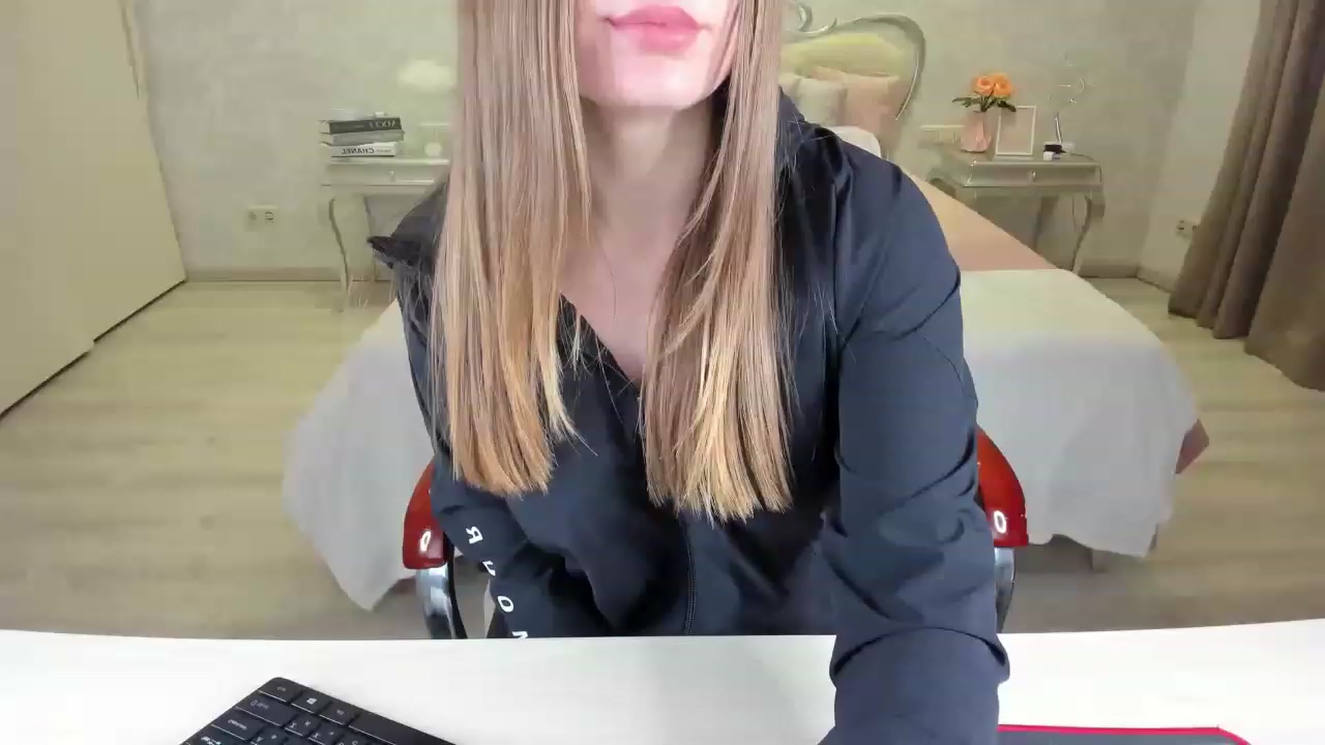 Gallery image thumbnail from AmeliaSue's myfreecams stream on, 01/15/2023, 18:20 image 11 of 20
