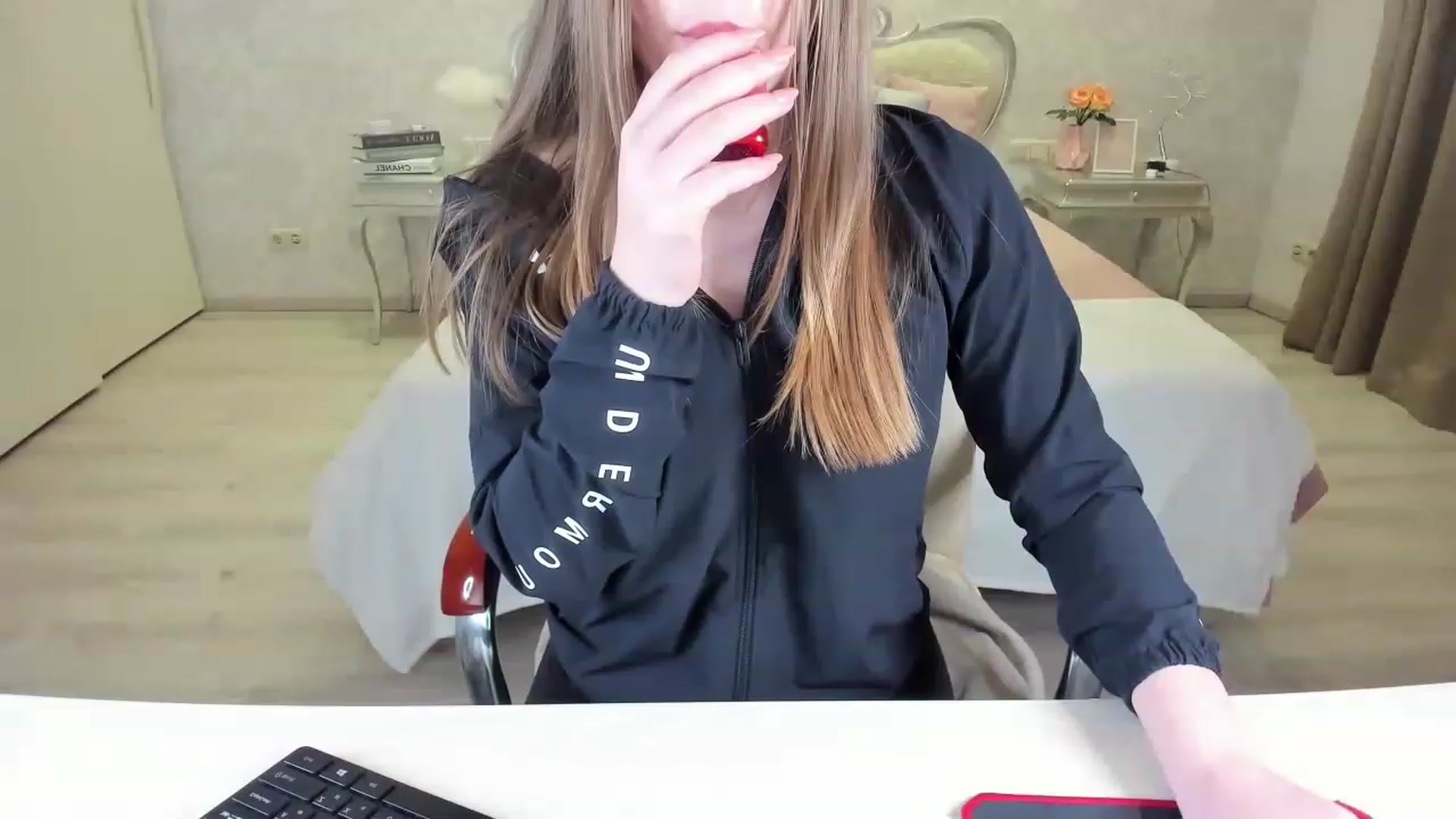Gallery image thumbnail from AmeliaSue's myfreecams stream on, 01/15/2023, 18:20 image 3 of 20