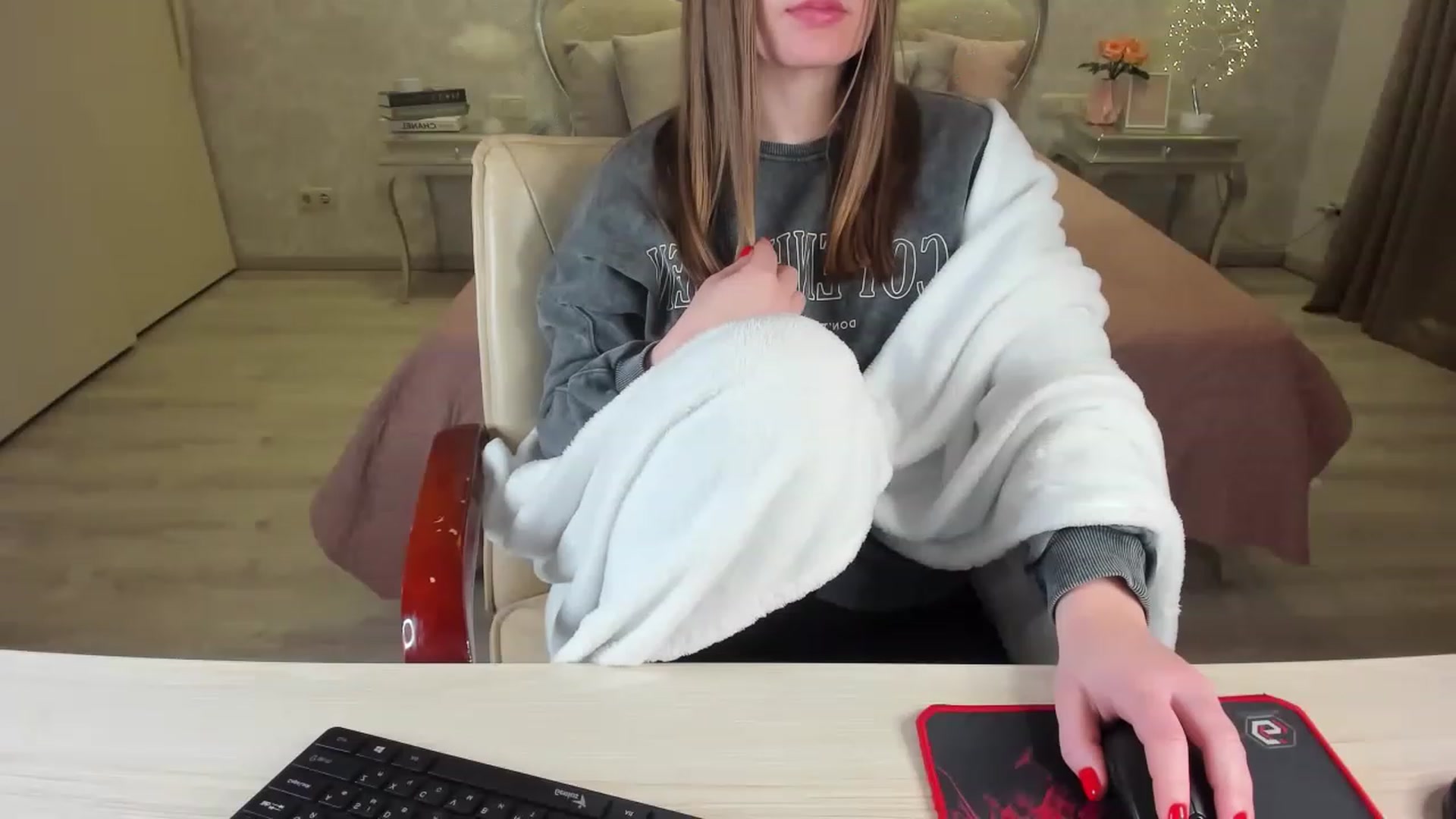 Gallery image thumbnail from AmeliaSue's myfreecams stream on, 01/18/2023, 24:02 image 19 of 20