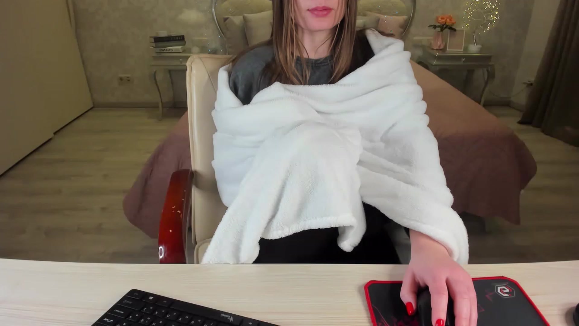 Gallery image thumbnail from AmeliaSue's myfreecams stream on, 01/18/2023, 24:02 image 9 of 20