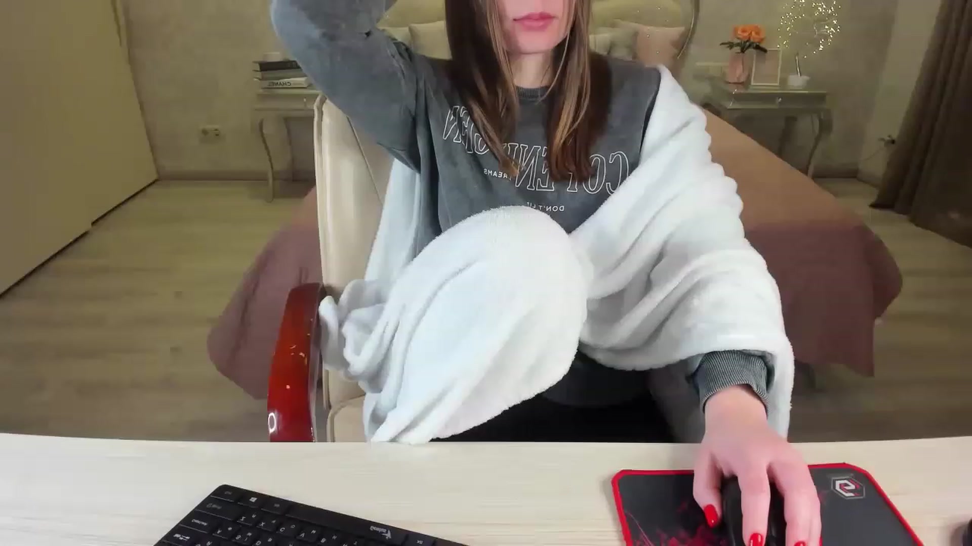 Gallery image thumbnail from AmeliaSue's myfreecams stream on, 01/18/2023, 24:02 image 18 of 20