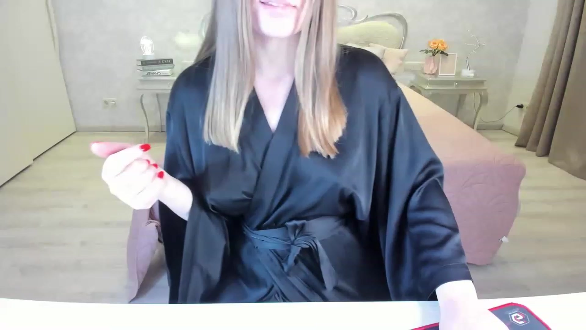 Gallery image thumbnail from AmeliaSue's myfreecams stream on, 01/22/2023, 15:29 image 14 of 20