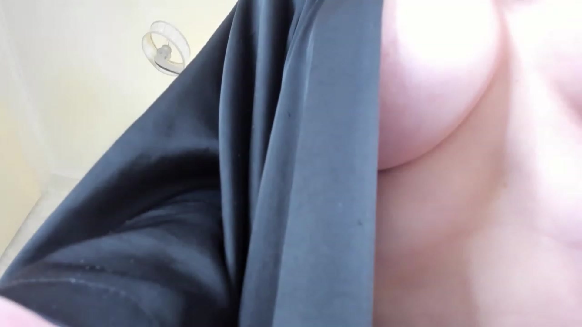 Gallery image thumbnail from AmeliaSue's myfreecams stream on, 01/22/2023, 18:05 image 8 of 20
