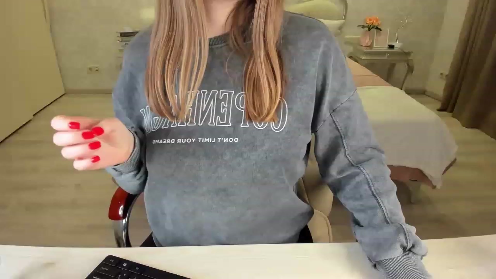 Gallery image thumbnail from AmeliaSue's myfreecams stream on, 01/29/2023, 18:01 image 19 of 20