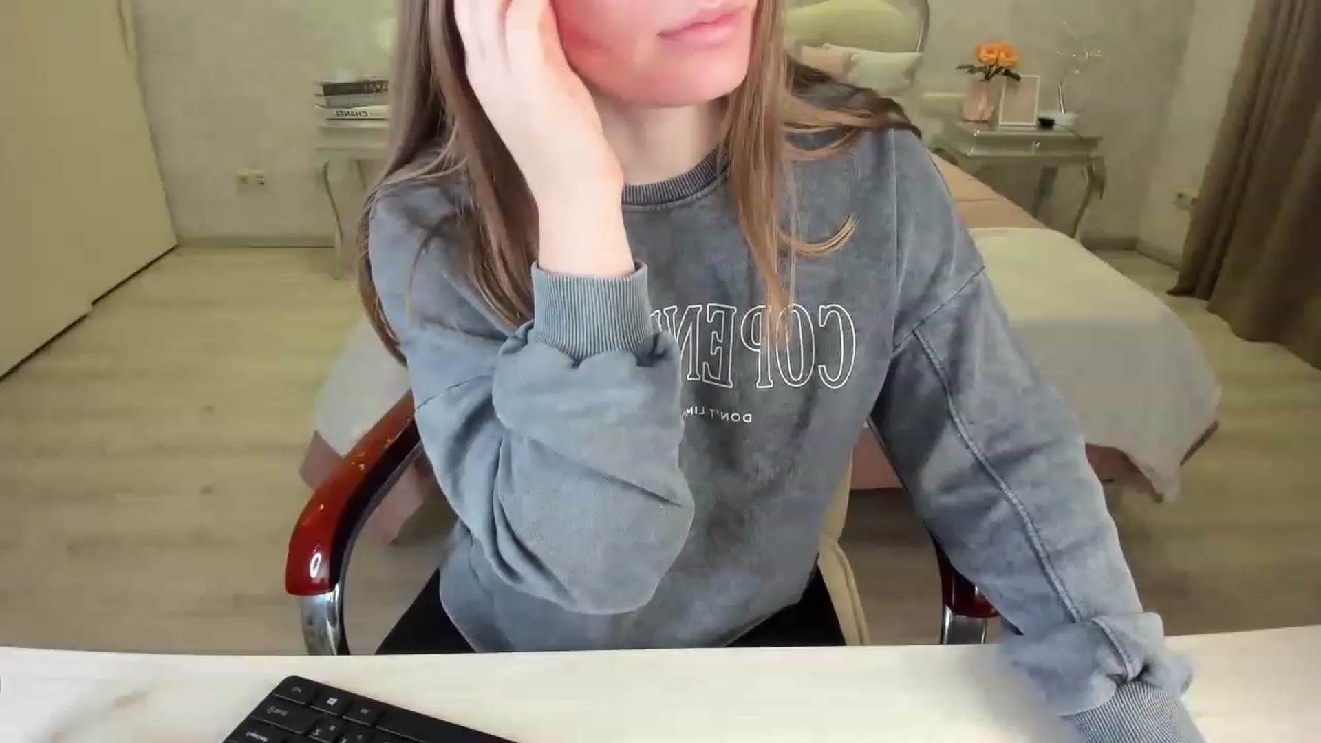 Gallery image thumbnail from AmeliaSue's myfreecams stream on, 01/29/2023, 18:01 image 1 of 20