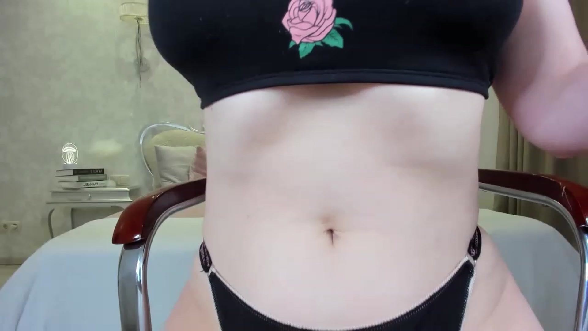 Gallery image thumbnail from AmeliaSue's myfreecams stream on, 01/31/2023, 13:04 image 5 of 20