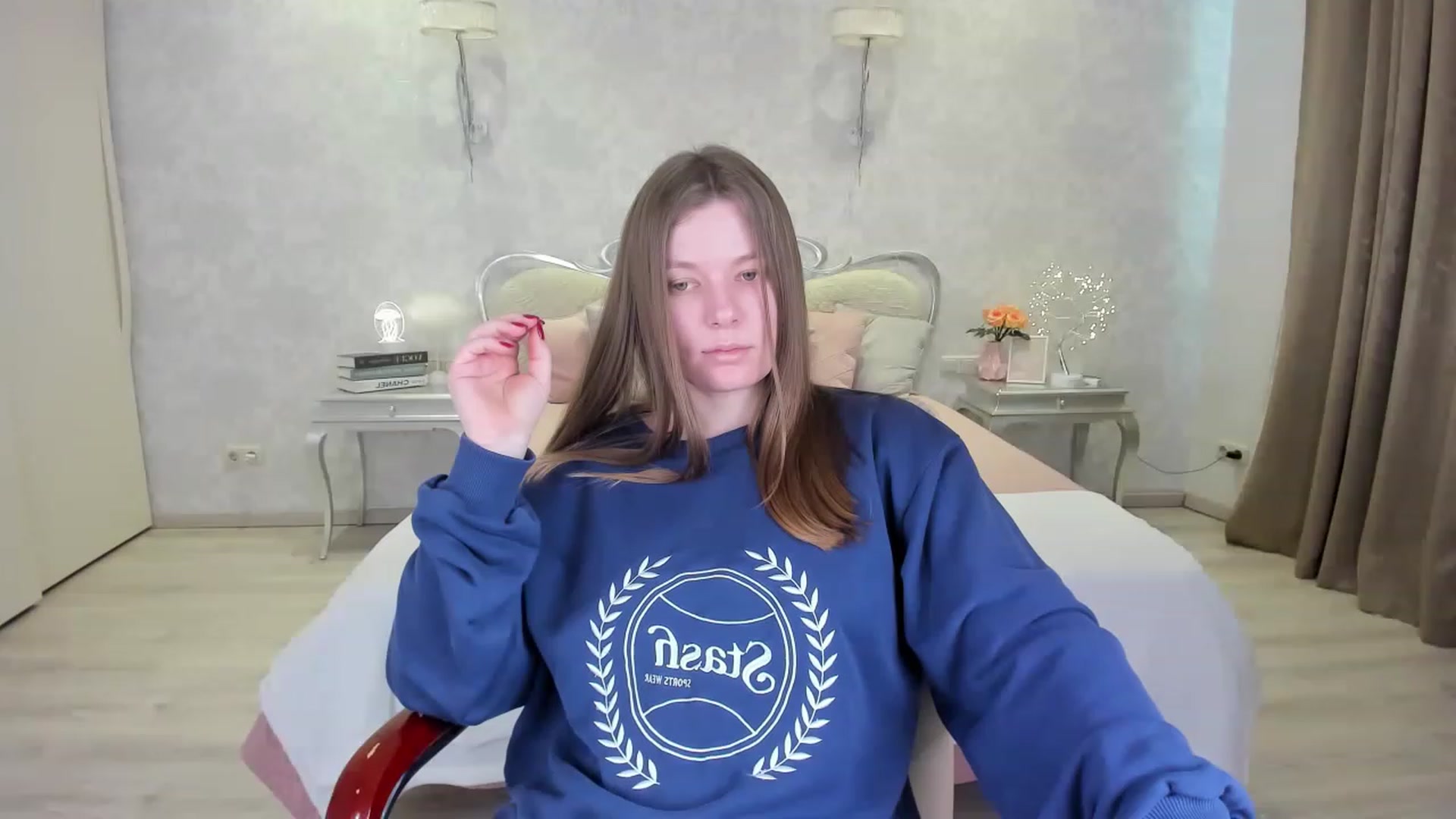 Gallery image thumbnail from AmeliaSue's myfreecams stream on, 03/08/2023, 12:23 image 11 of 20