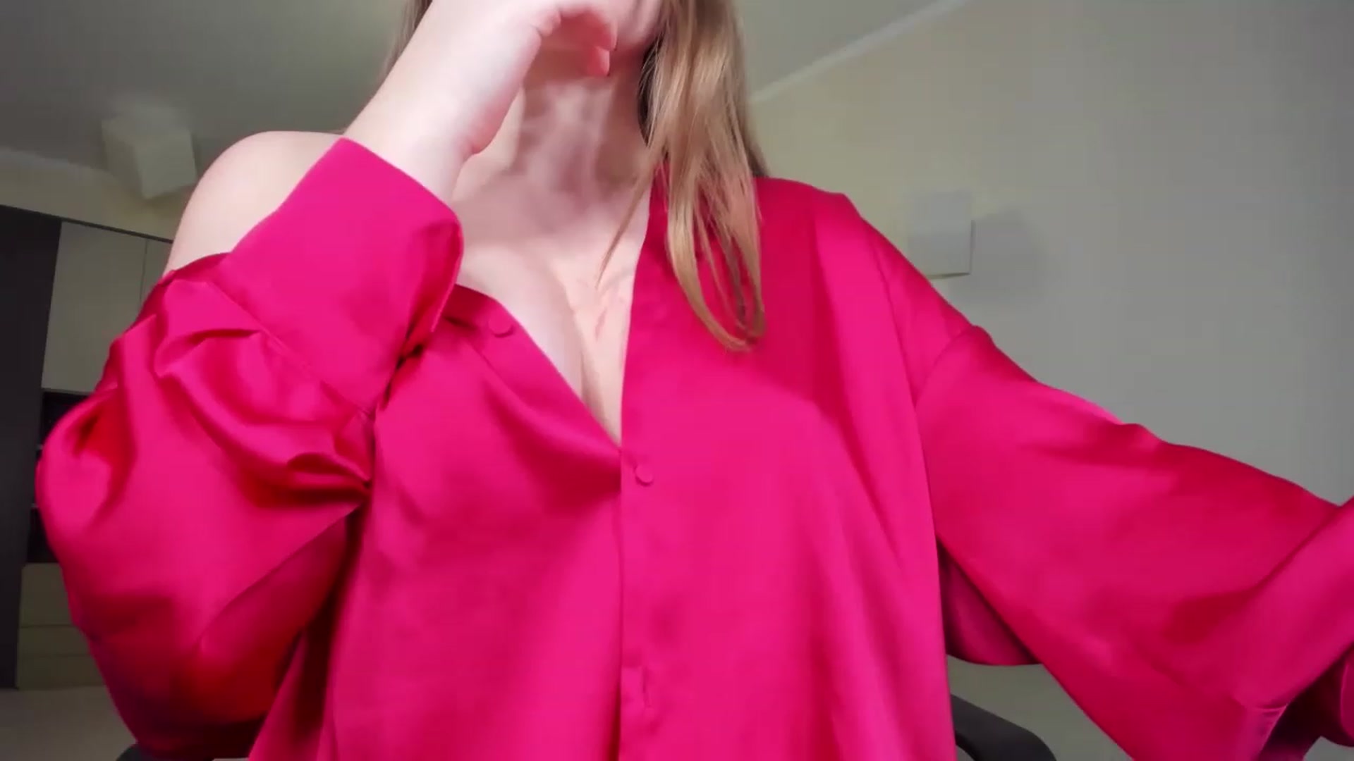 Gallery image thumbnail from AmeliaSue's myfreecams stream on, 03/11/2023, 15:49 image 16 of 20