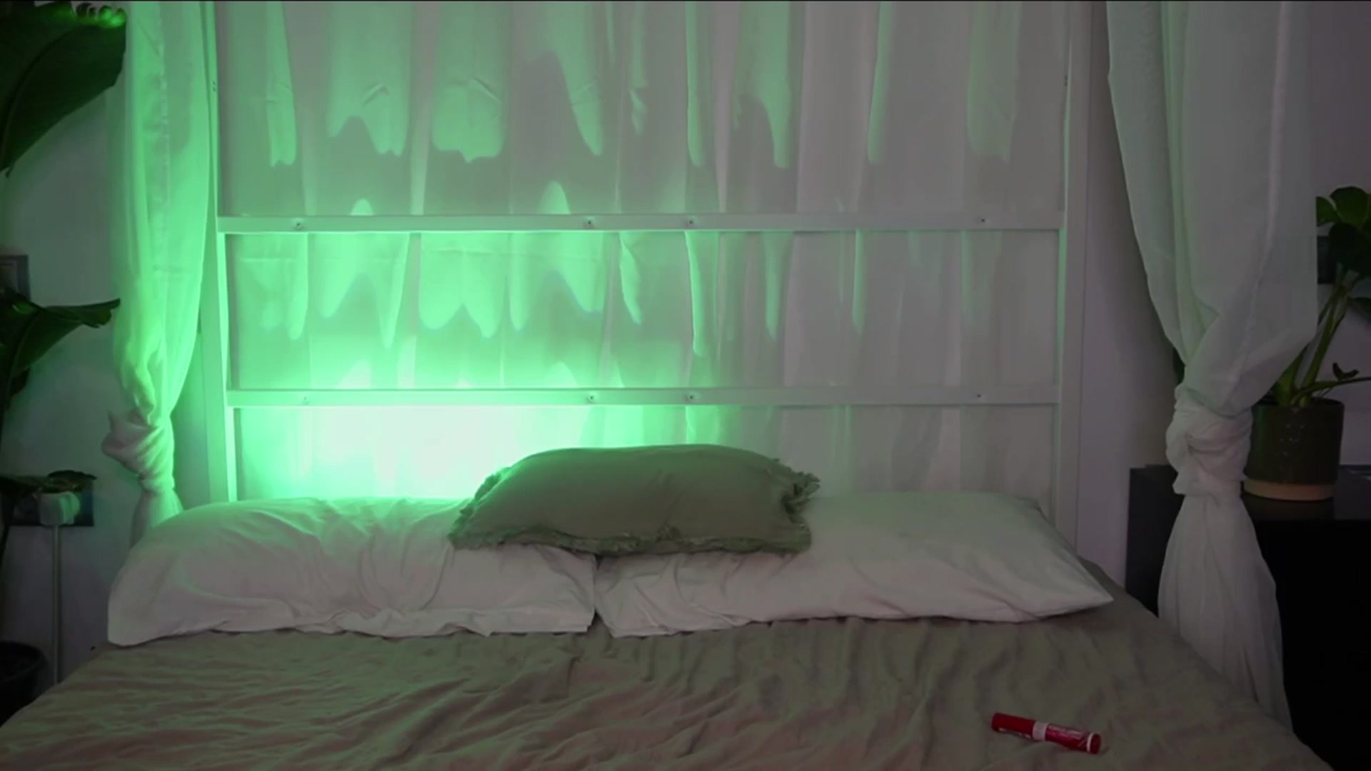 Gallery image thumbnail from AmeliaSums222's myfreecams stream on, 03/13/2025, 14:33 image 4 of 20