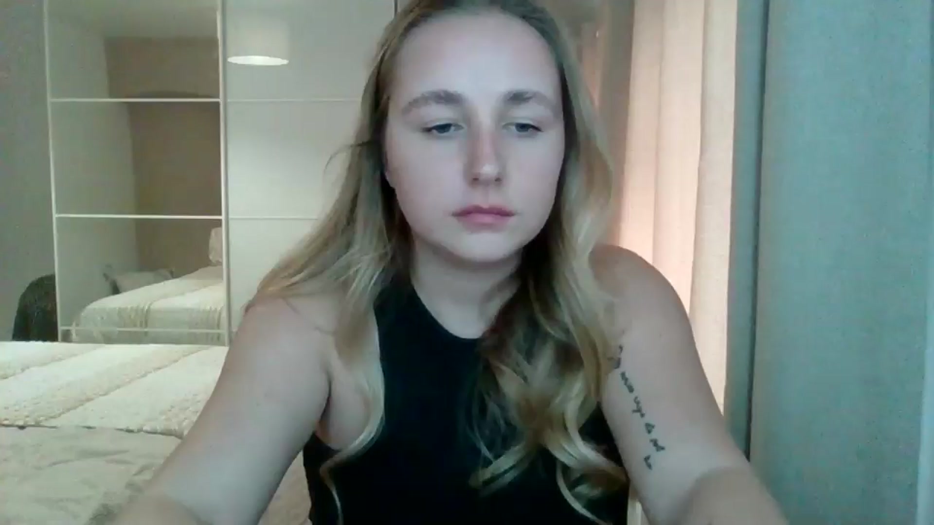 Gallery image thumbnail from Ameliaa98's myfreecams stream on, 03/22/2025, 10:33 image 1 of 20