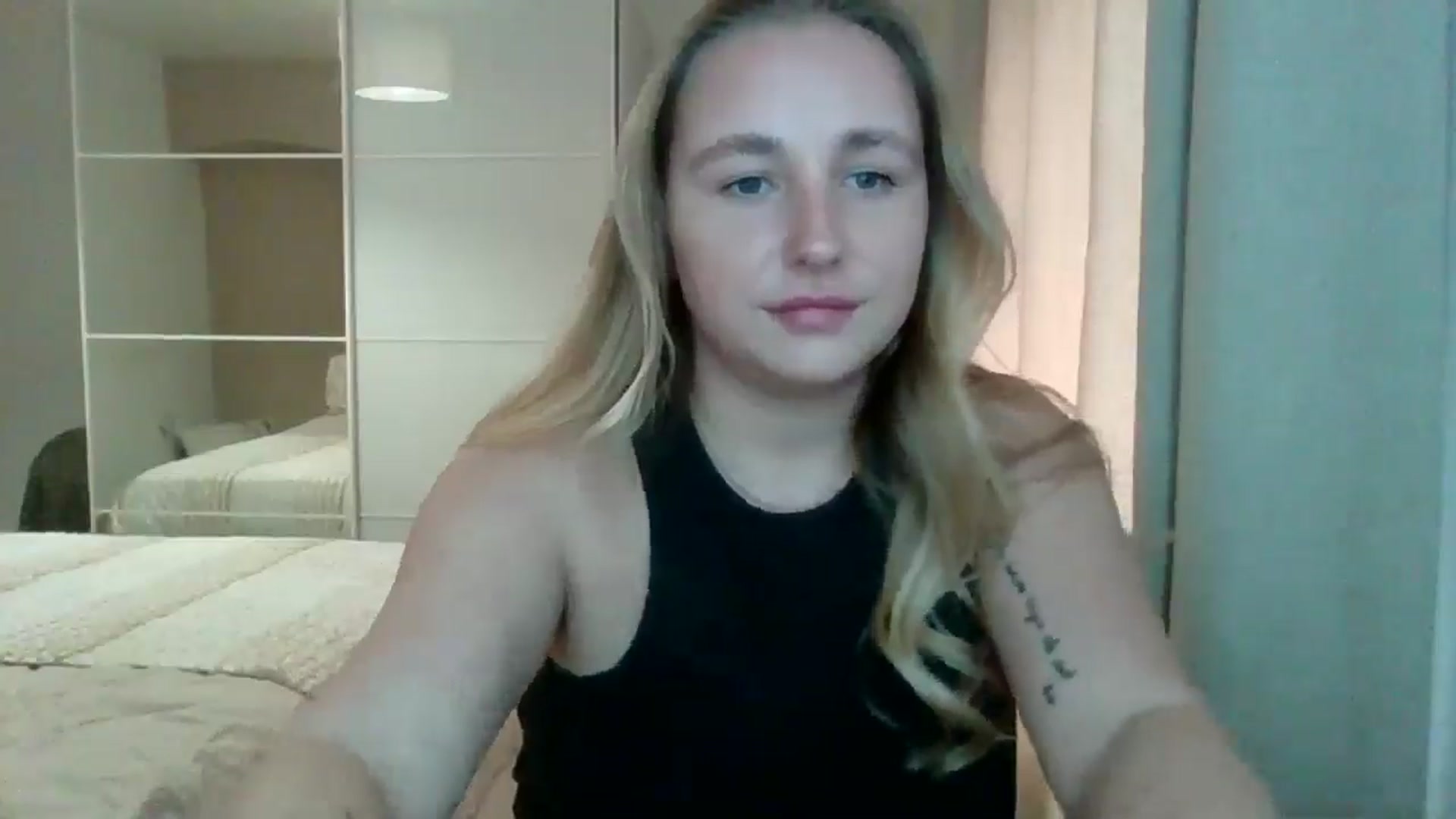 Gallery image thumbnail from Ameliaa98's myfreecams stream on, 03/22/2025, 10:33 image 15 of 20
