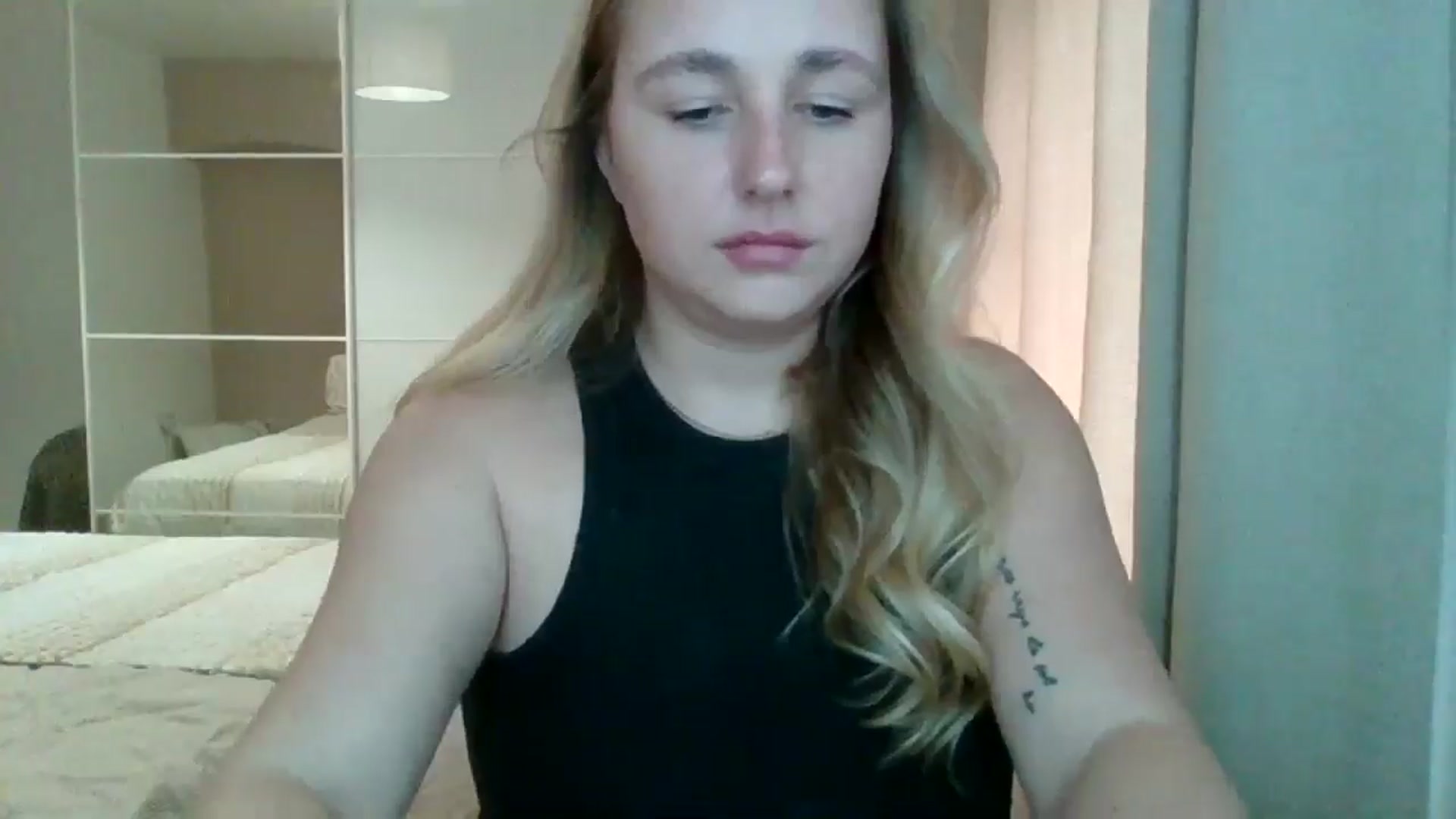 Gallery image thumbnail from Ameliaa98's myfreecams stream on, 03/22/2025, 10:33 image 5 of 20