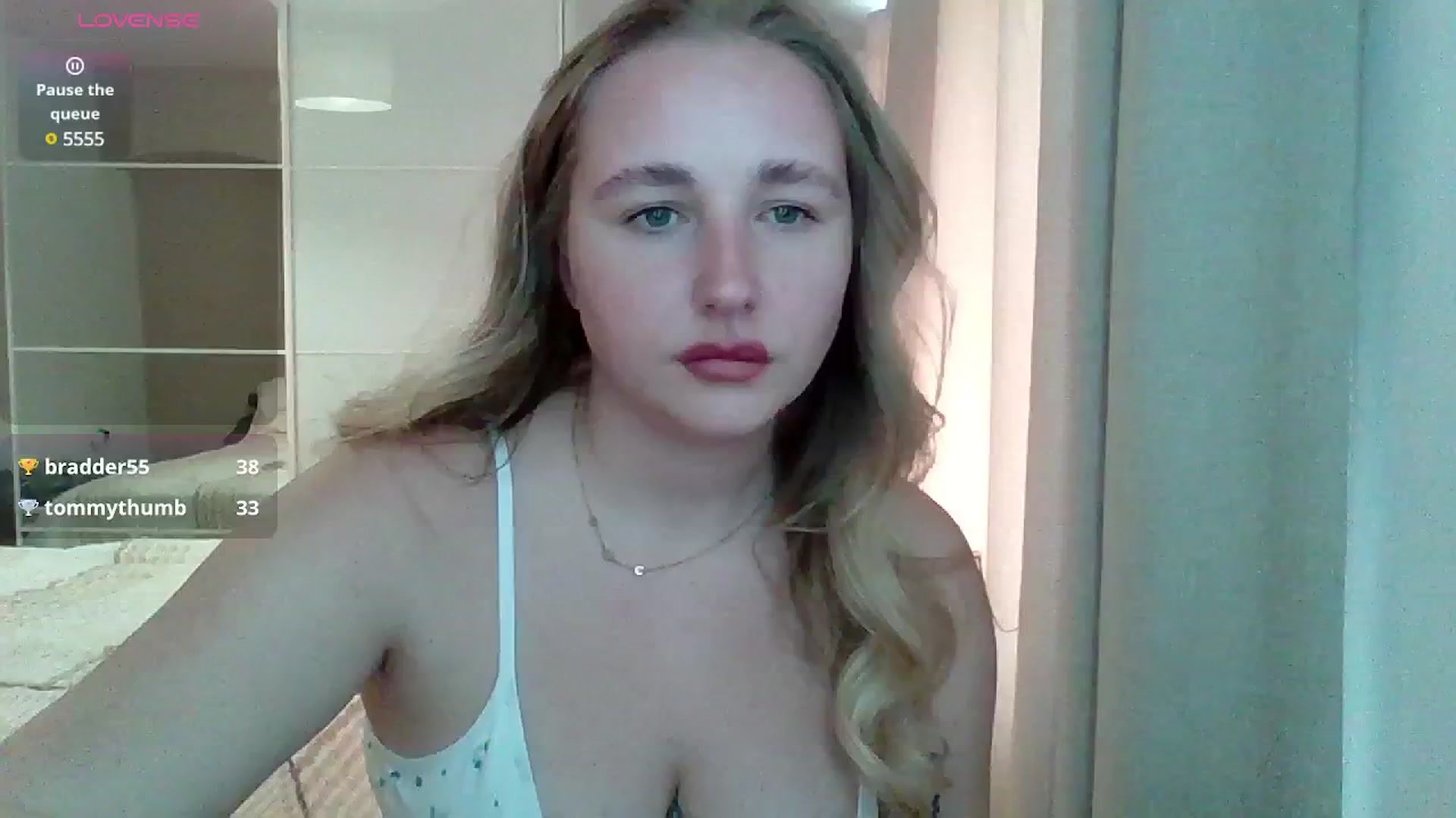 Gallery image thumbnail from Ameliaa98's myfreecams stream on, 04/12/2025, 09:18 image 4 of 20