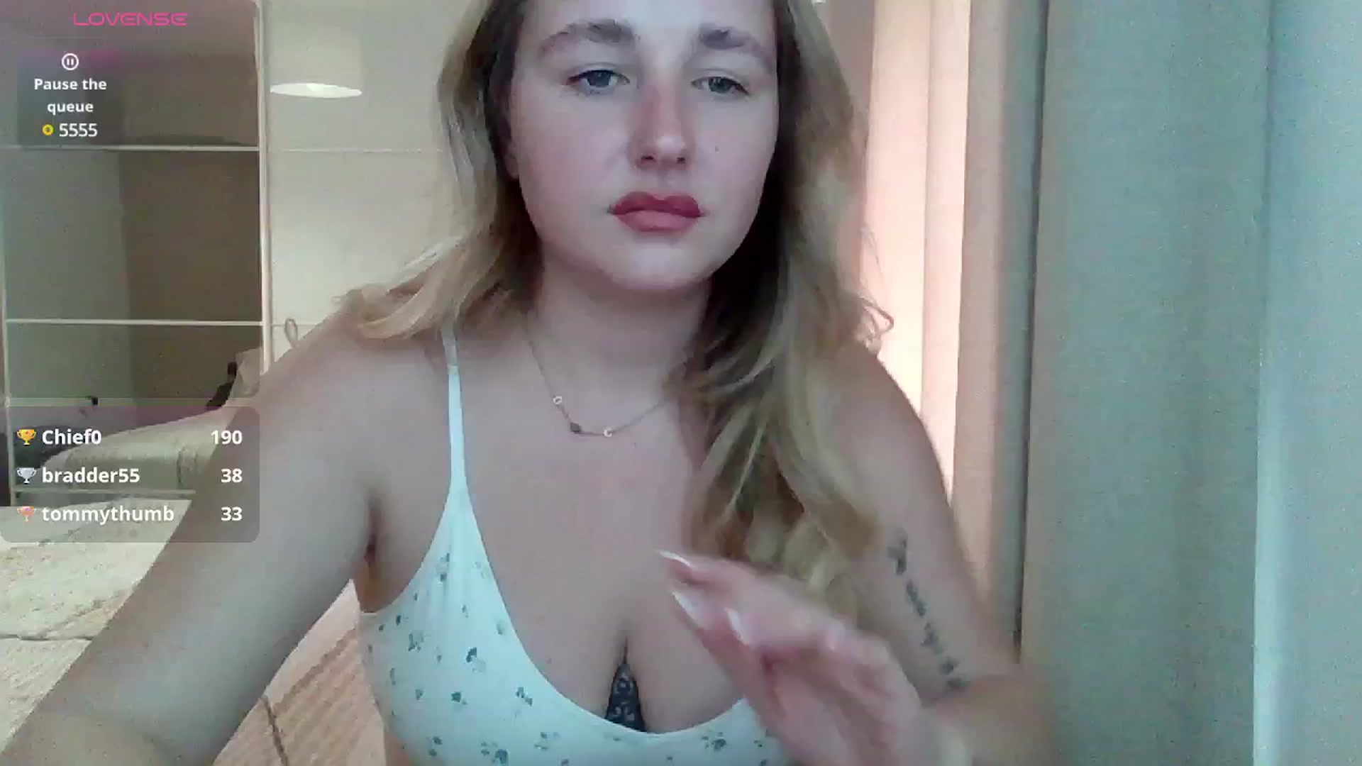 Gallery image thumbnail from Ameliaa98's myfreecams stream on, 04/12/2025, 09:18 image 20 of 20